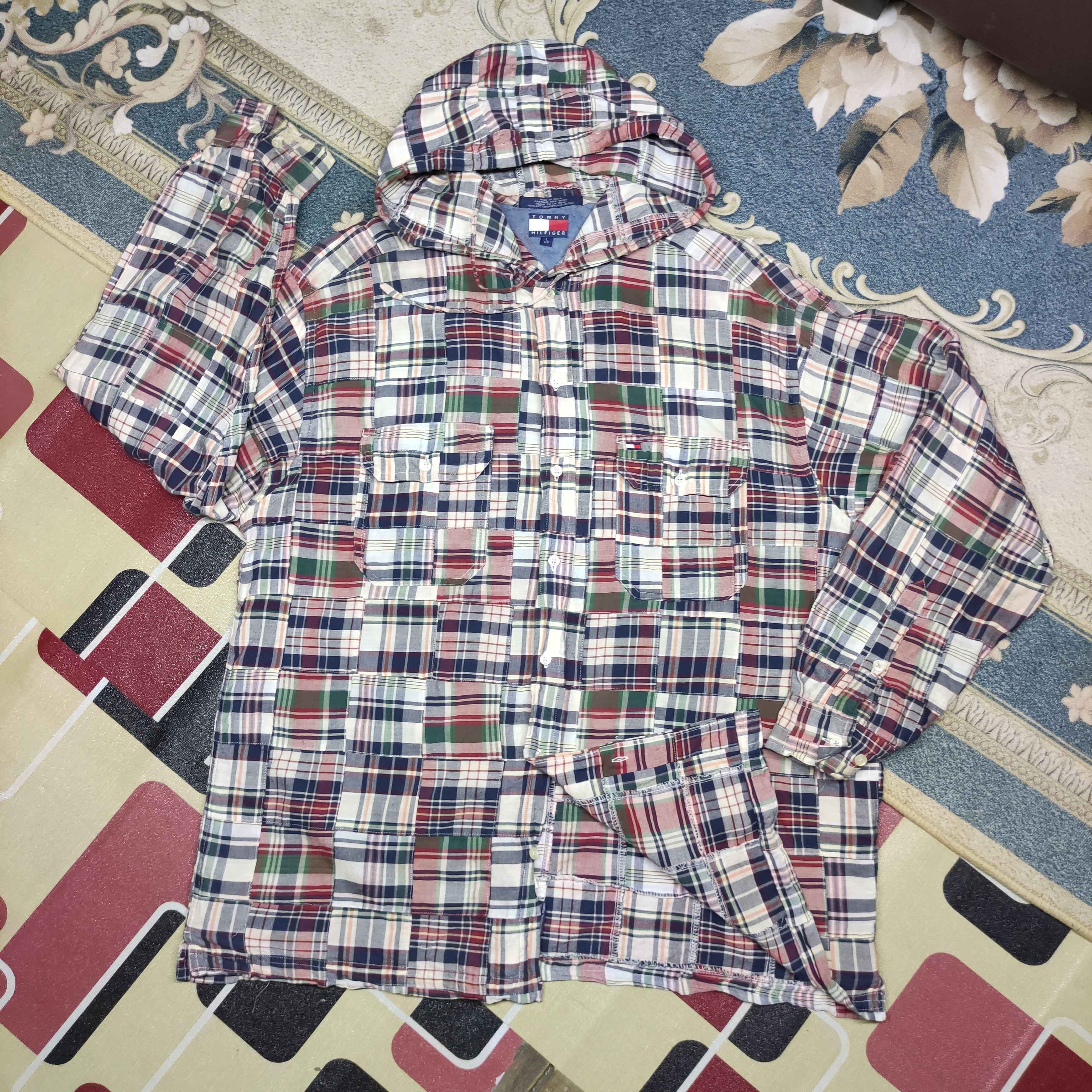 Tommy Hilfiger × Vintage Tommy Hilfiger hooded Flannel PatchWork Size US XL / EU 56 / 4 - 3 Thumbnail