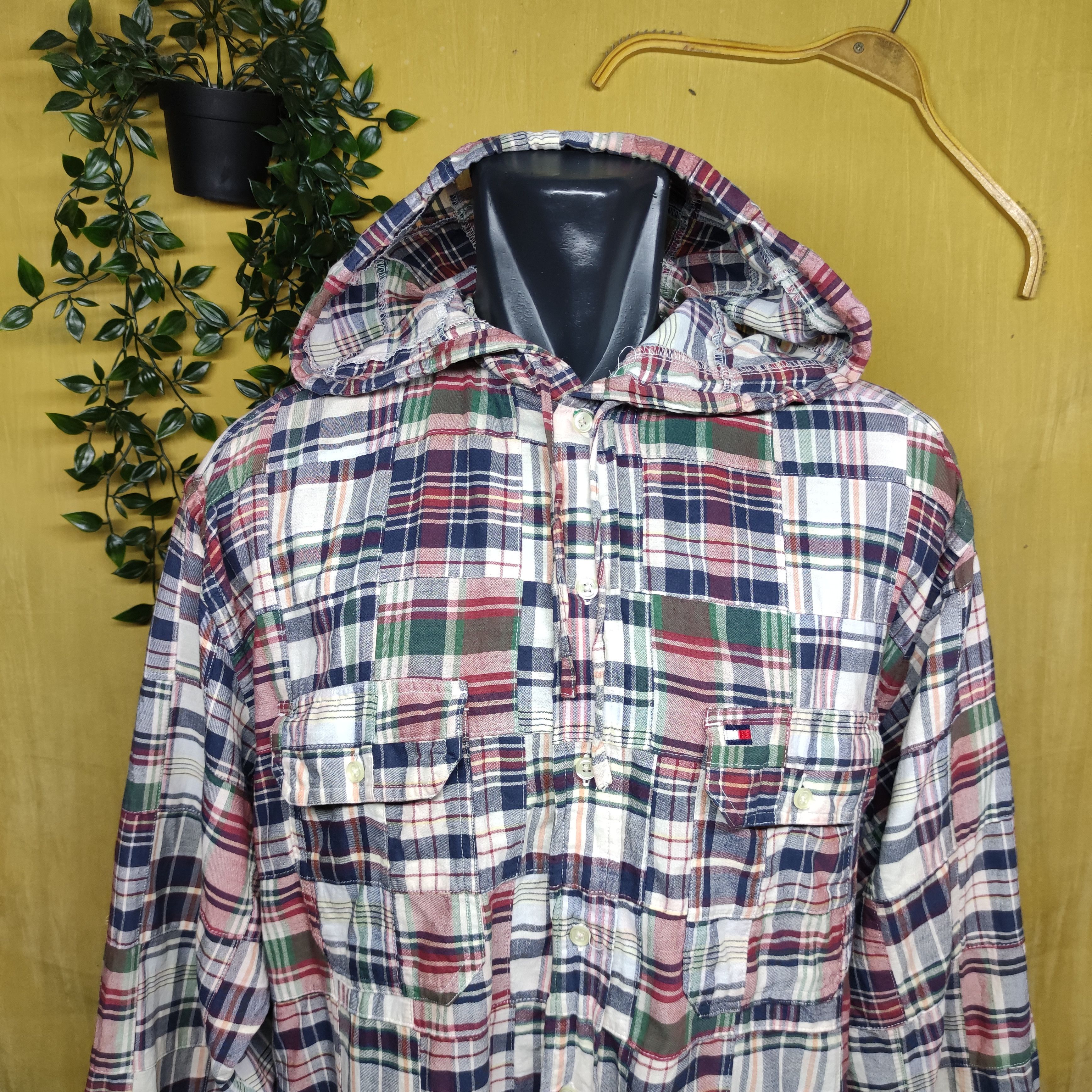 Tommy Hilfiger × Vintage Tommy Hilfiger hooded Flannel PatchWork Size US XL / EU 56 / 4 - 7 Thumbnail