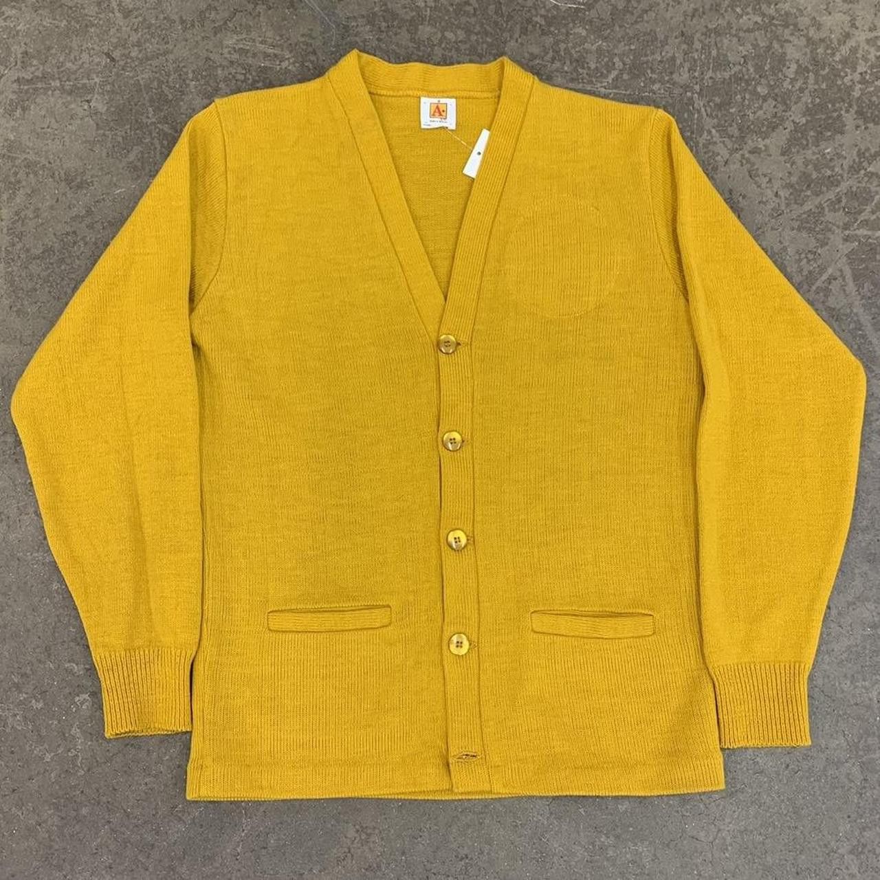 Vintage 90s Yellow Wool/Acrylic MACY'S Cardigan Sweater - L