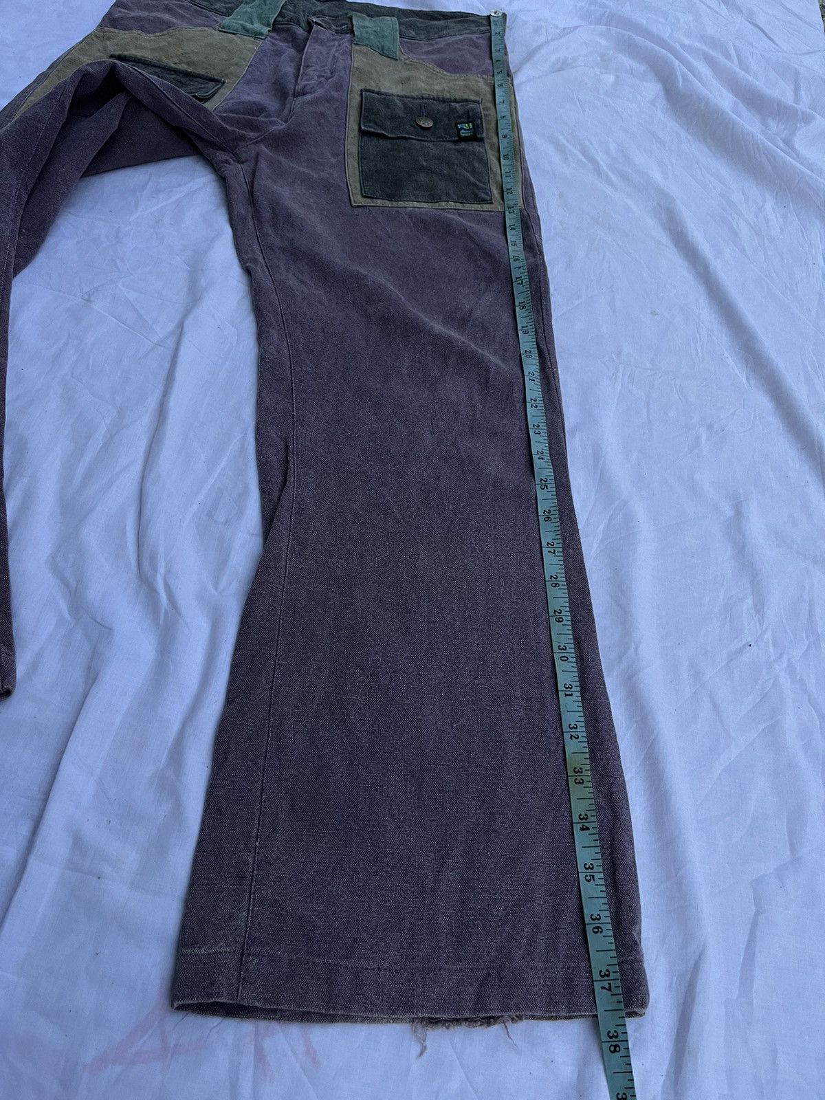 20471120 (A64). VINTAGE RENATURE FLARE BUSH PANTS Size US 31 - 15 Thumbnail