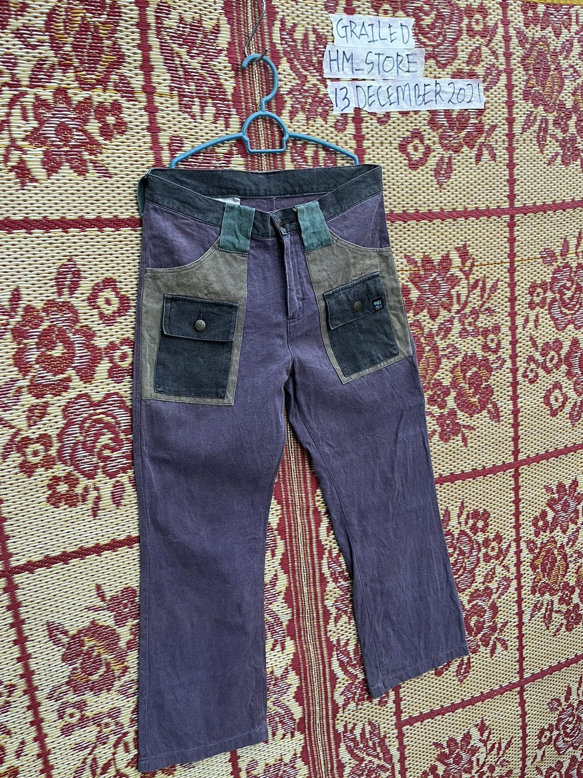 20471120 (A64). VINTAGE RENATURE FLARE BUSH PANTS Size US 31 - 2 Thumbnail