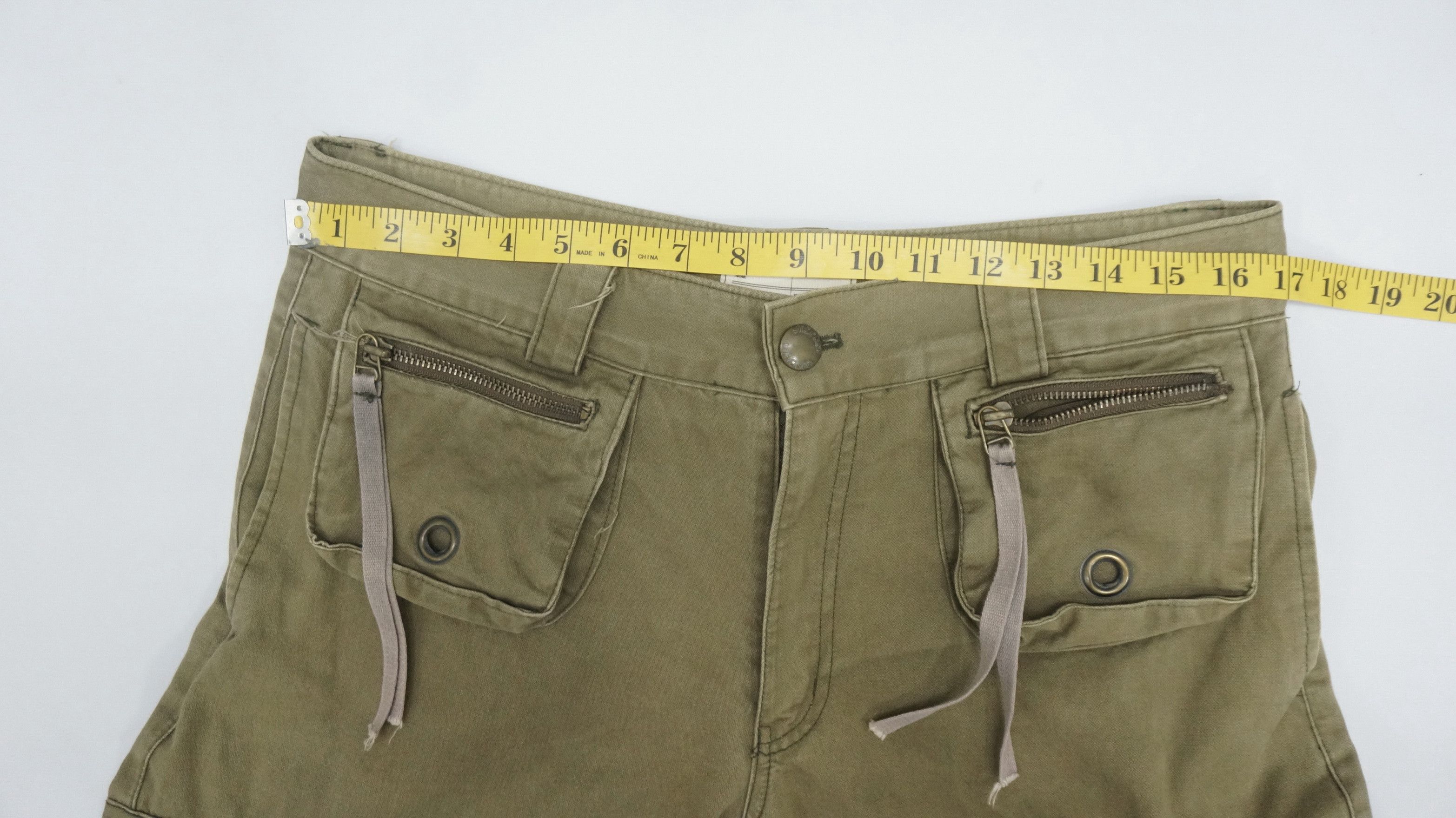 Japanese Brand DopeVtg! SISKELI Japan Wide Flared Worn Out 3D Cargo Pants Size US 33 - 10 Thumbnail
