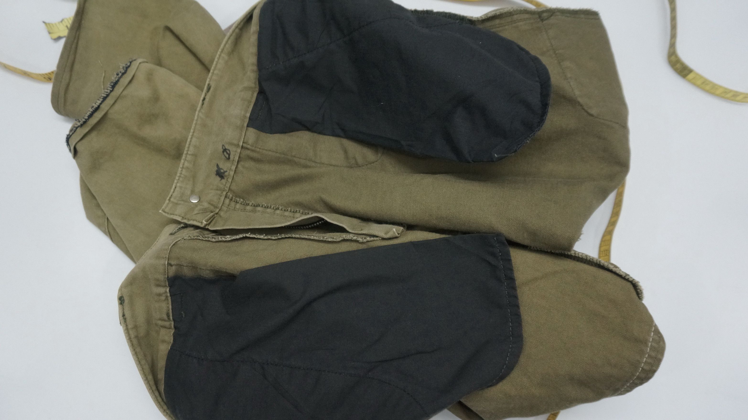 Japanese Brand DopeVtg! SISKELI Japan Wide Flared Worn Out 3D Cargo Pants Size US 33 - 16 Thumbnail