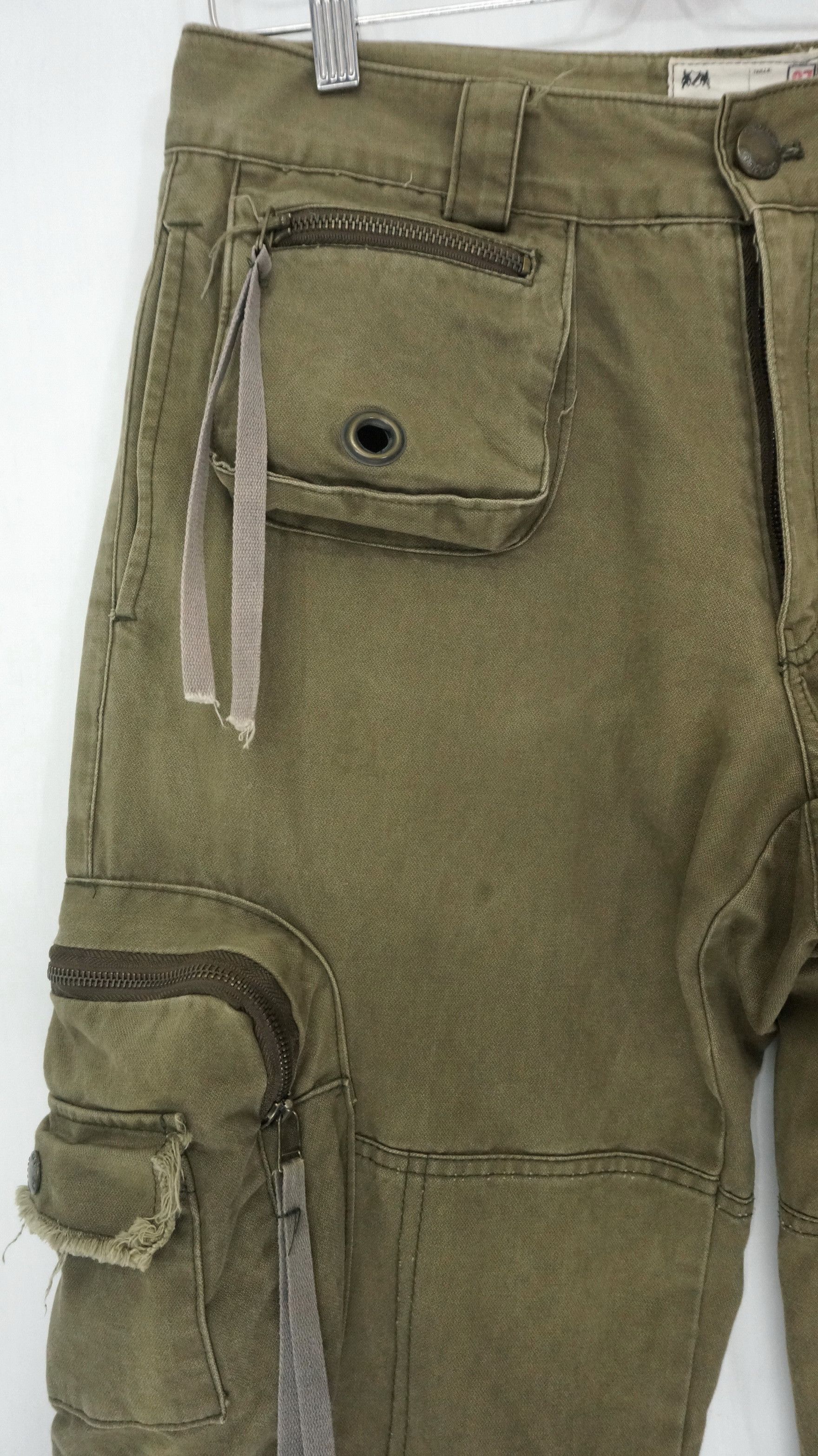 Japanese Brand DopeVtg! SISKELI Japan Wide Flared Worn Out 3D Cargo Pants Size US 33 - 4 Thumbnail