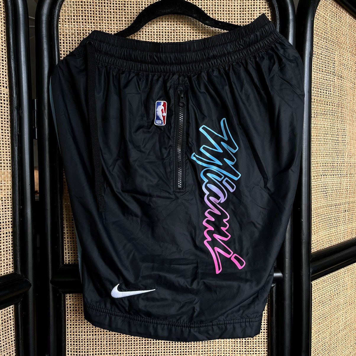 NBA × Nike Miami Heat South Beach NBA x Nike ‘20 City Edition Shorts Size US 34 / EU 50 - 4 Thumbnail