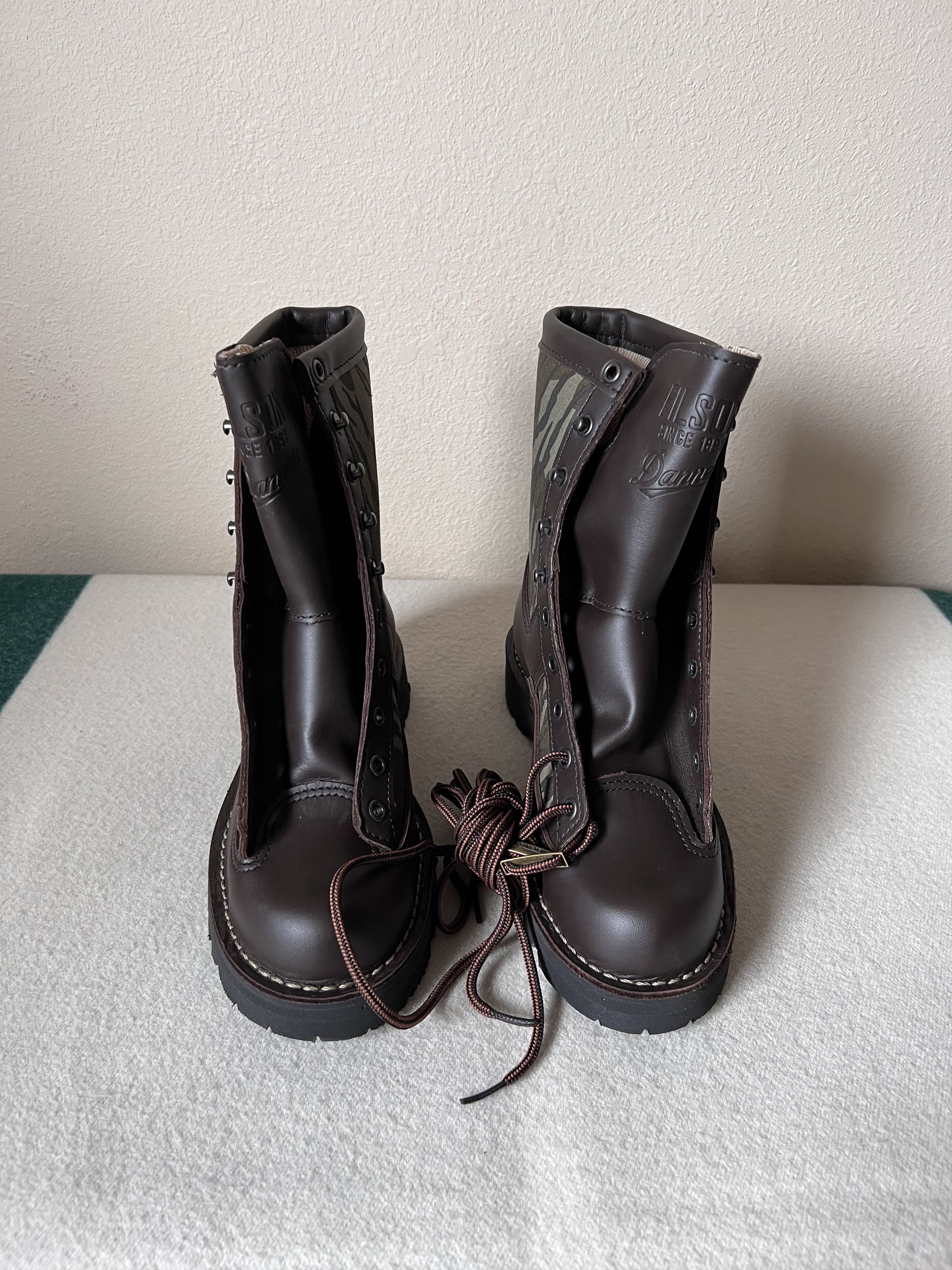 Danner Filson Danner Grouse 8" Mossy Oak Boots Size US 7 / EU 40 - 4 Thumbnail
