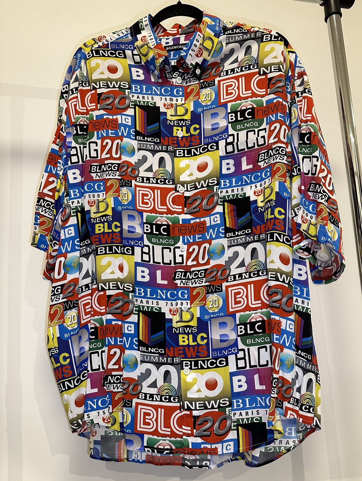 Balenciaga LN BALENCIAGA TECHNO NEWS SHIRT SPRING SUMMER 20 Size US S / EU 44-46 / 1 - 2 Thumbnail