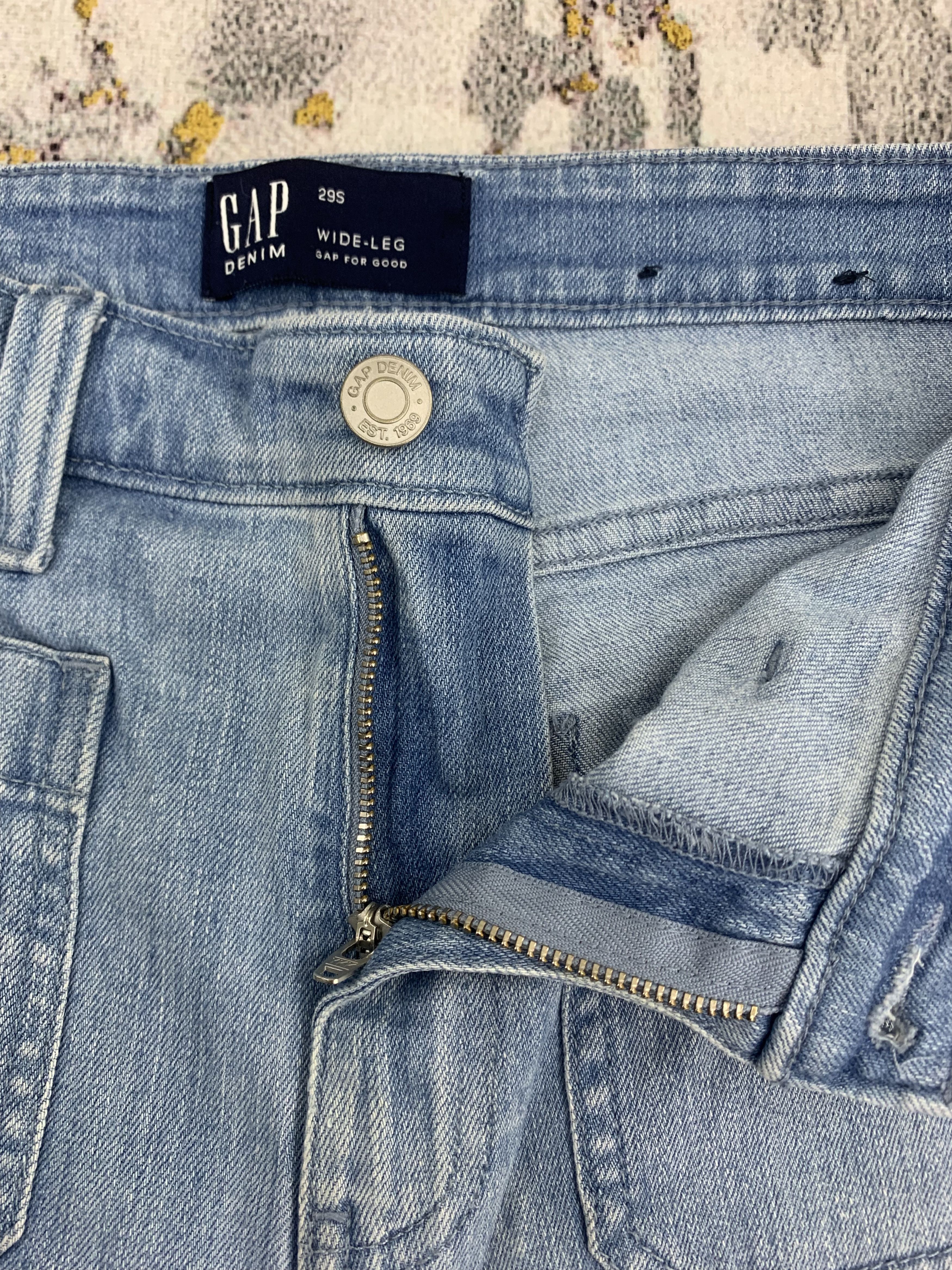 Gap GAP Blue Light Wash Jeans Womenswear Size 28" / US 6 / IT 42 - 3 Thumbnail