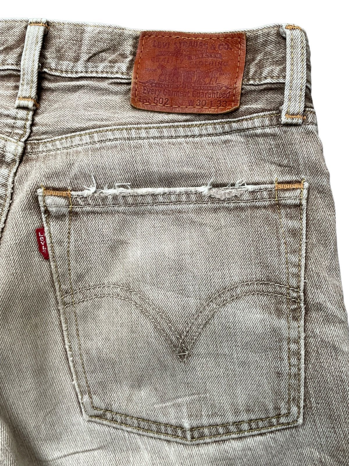 Levi's Vintage 2008 Levis 502 Faded Distresed Size US 31 - 7 Thumbnail