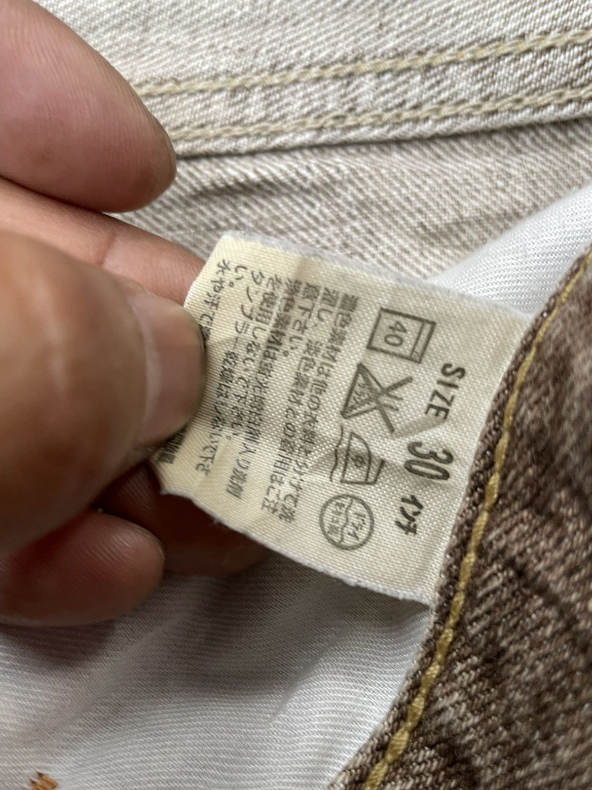Levi's Vintage 2008 Levis 502 Faded Distresed Size US 31 - 12 Thumbnail