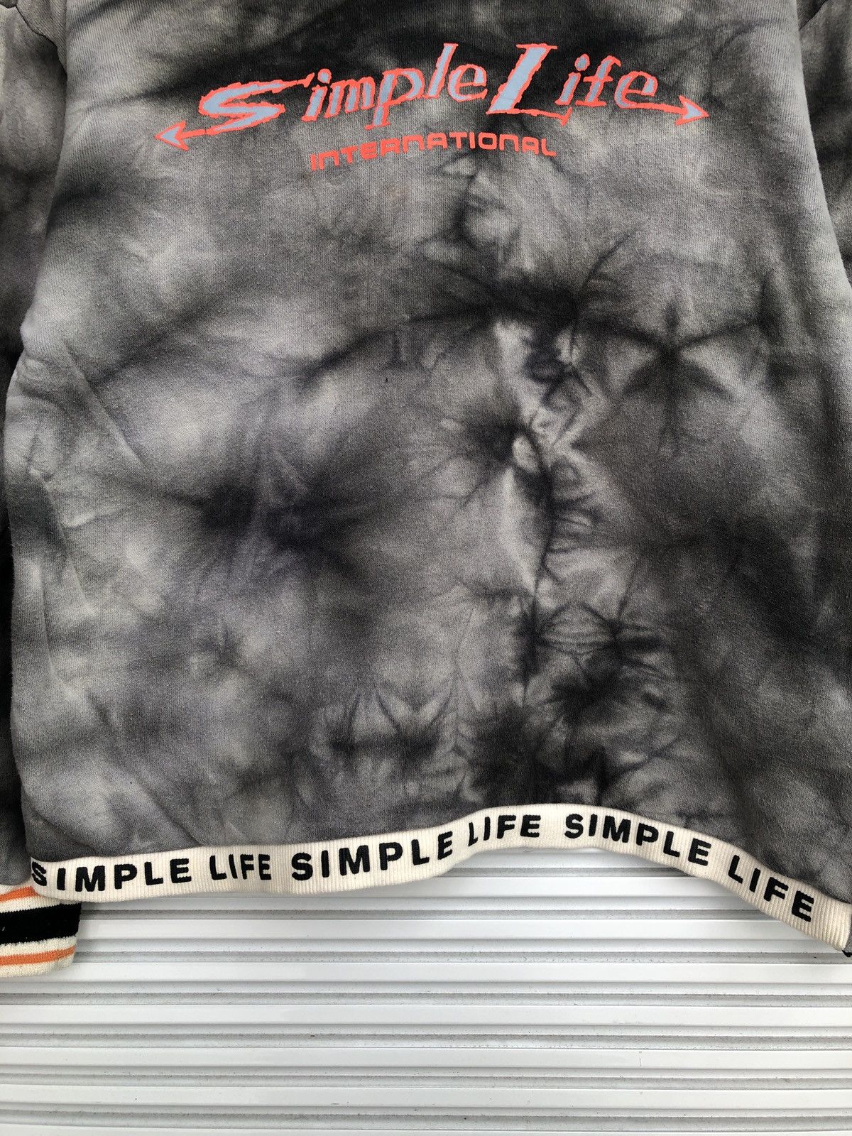 Japanese Brand Vintage Simple Life Bleached Crewneck/ Travis Flacko Scott Size US S / EU 44-46 / 1 - 4 Thumbnail