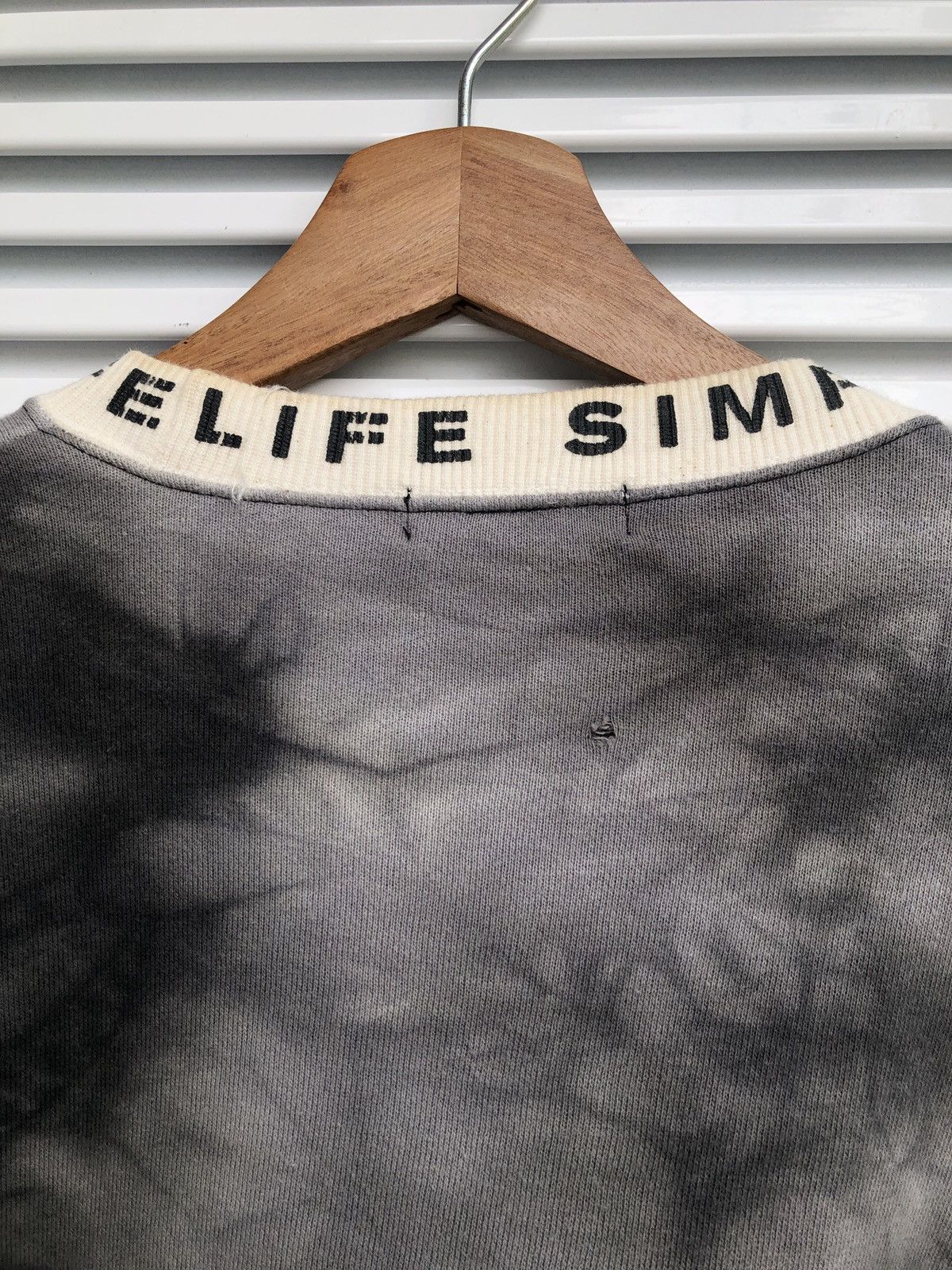 Japanese Brand Vintage Simple Life Bleached Crewneck/ Travis Flacko Scott Size US S / EU 44-46 / 1 - 6 Thumbnail