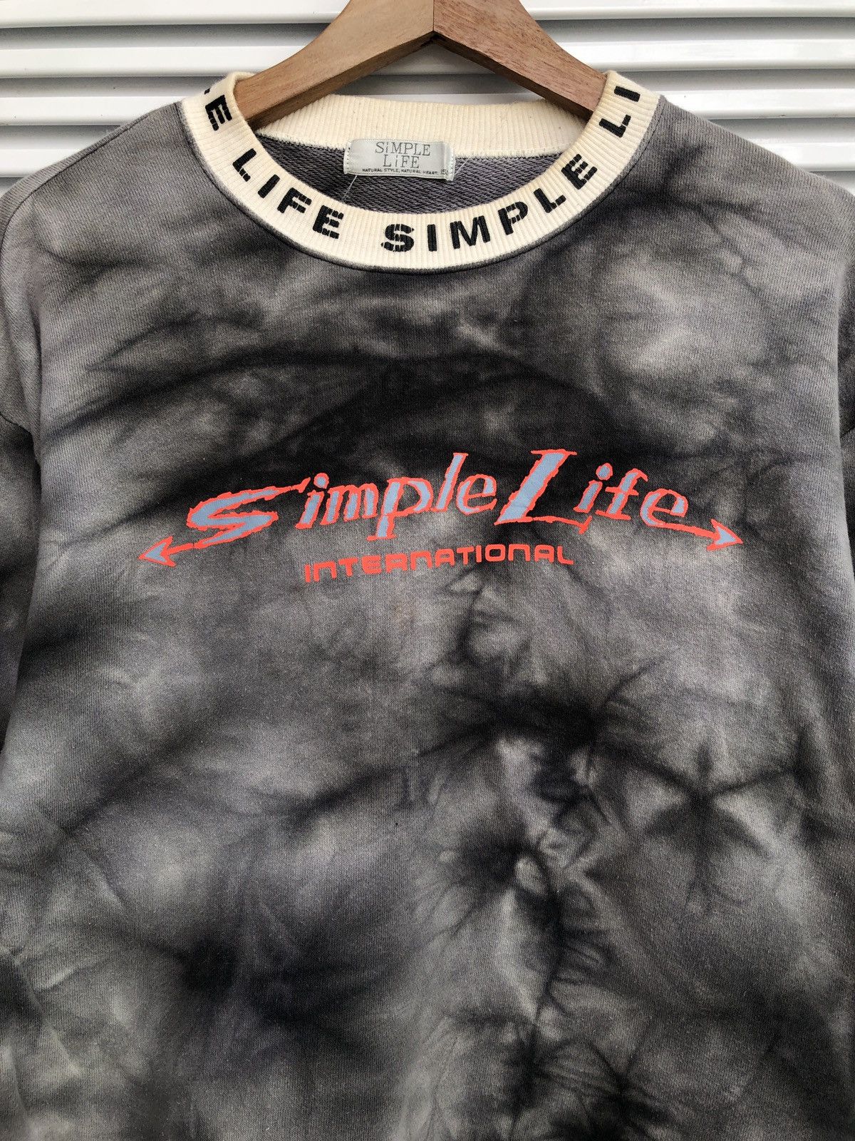 Japanese Brand Vintage Simple Life Bleached Crewneck/ Travis Flacko Scott Size US S / EU 44-46 / 1 - 2 Thumbnail
