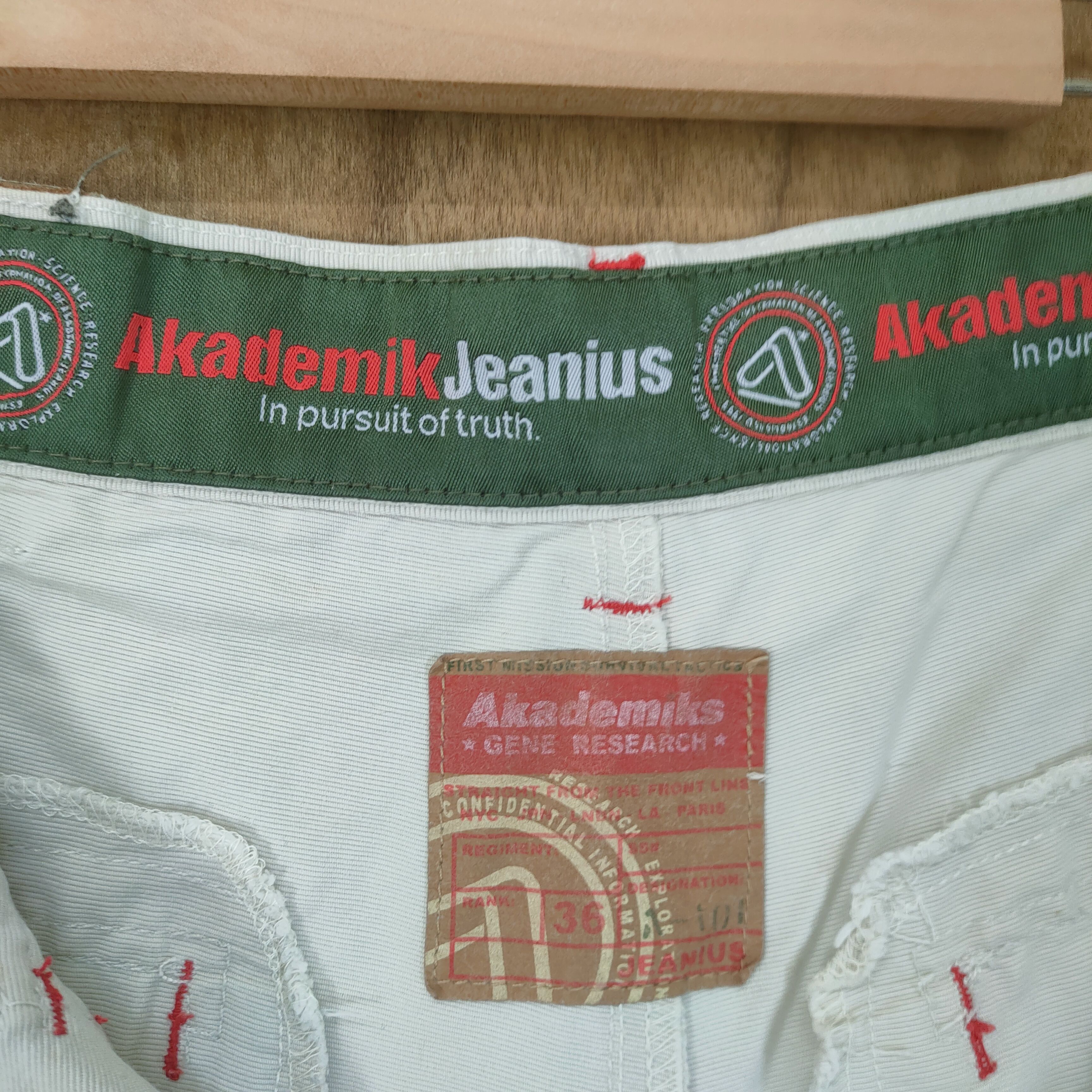 Akademiks #1 AKADEMIKS FADED WHITE YELLOW CARGO PANTS Size US 36 / EU 52 - 13 Thumbnail