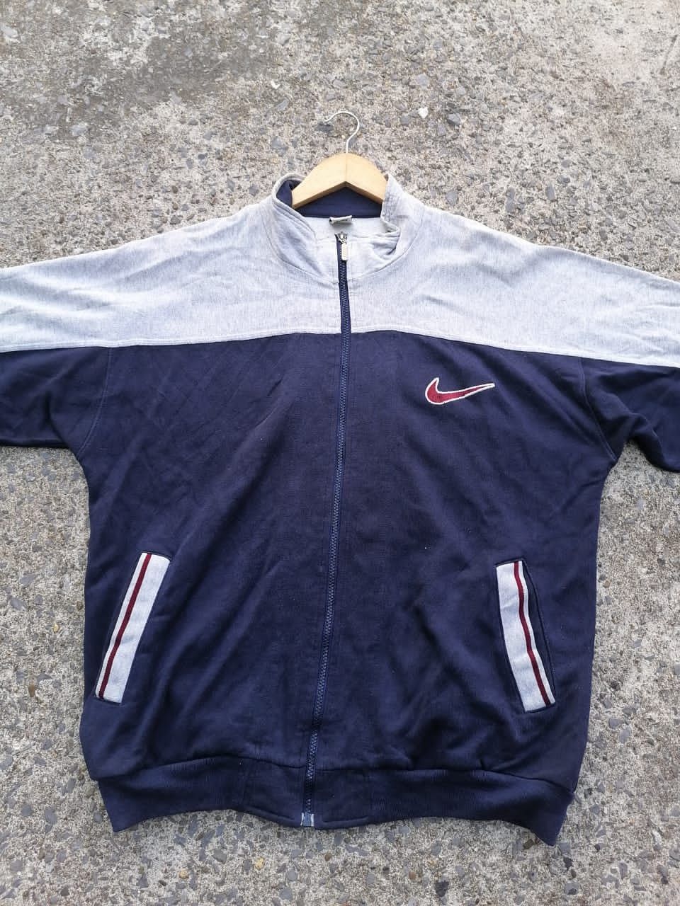 Nike × Vintage Vintage 90s Nike Oregon Jacket Size US L / EU 52-54 / 3 - 3 Thumbnail