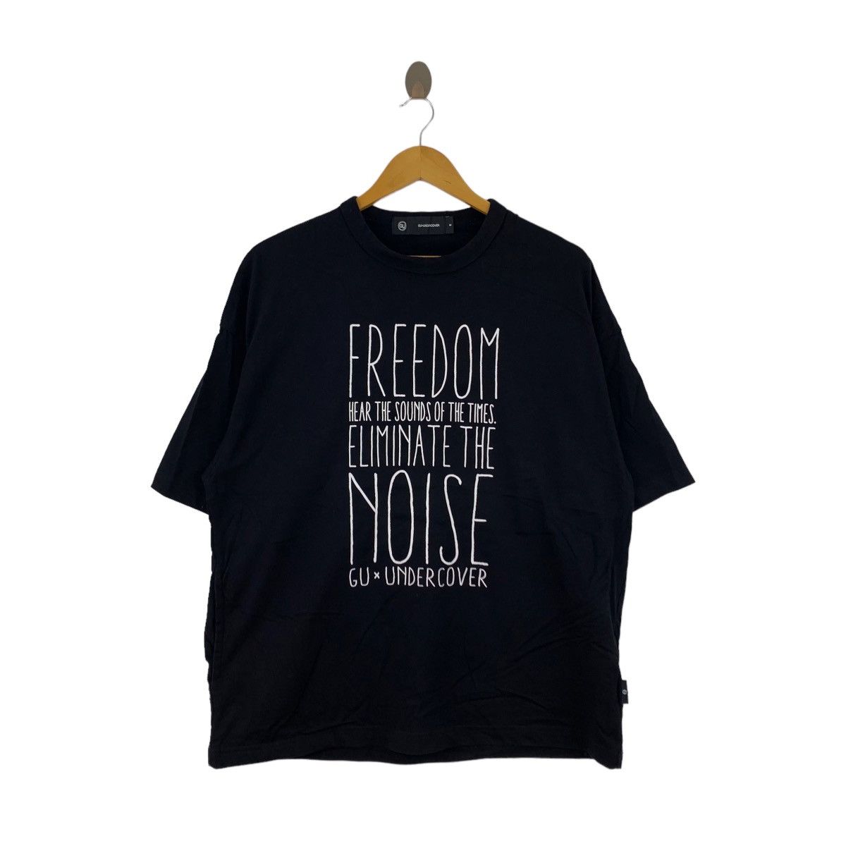 GU × Undercover FREEDOM ELIMINATE The NOISE GU x UNDERCOVER Size US S / EU 44-46 / 1 - 1 Thumbnail