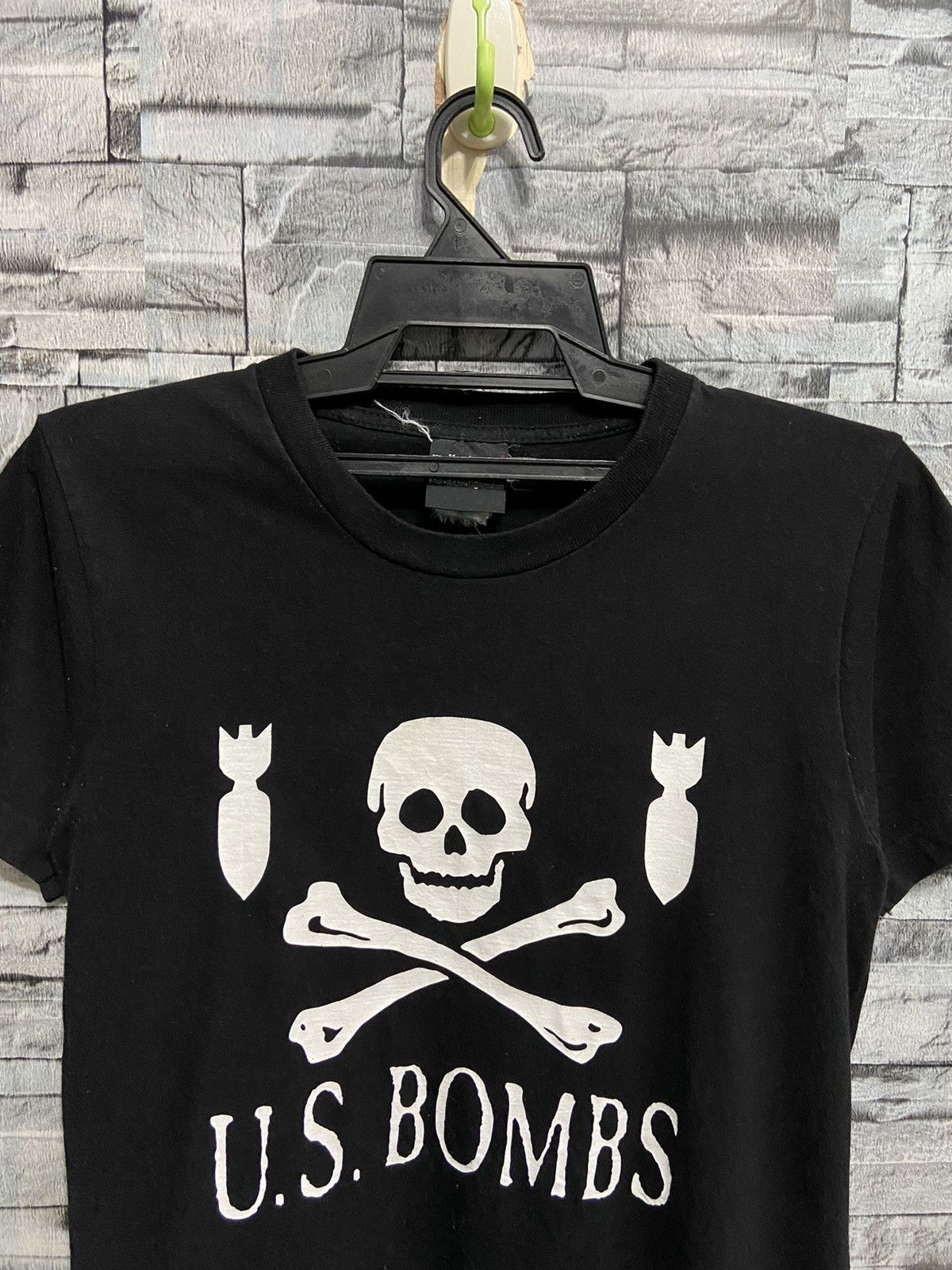 Band Tees Vintage U.S Bombs t shirt punk rock wall of fame Size US S / EU 44-46 / 1 - 2 Thumbnail