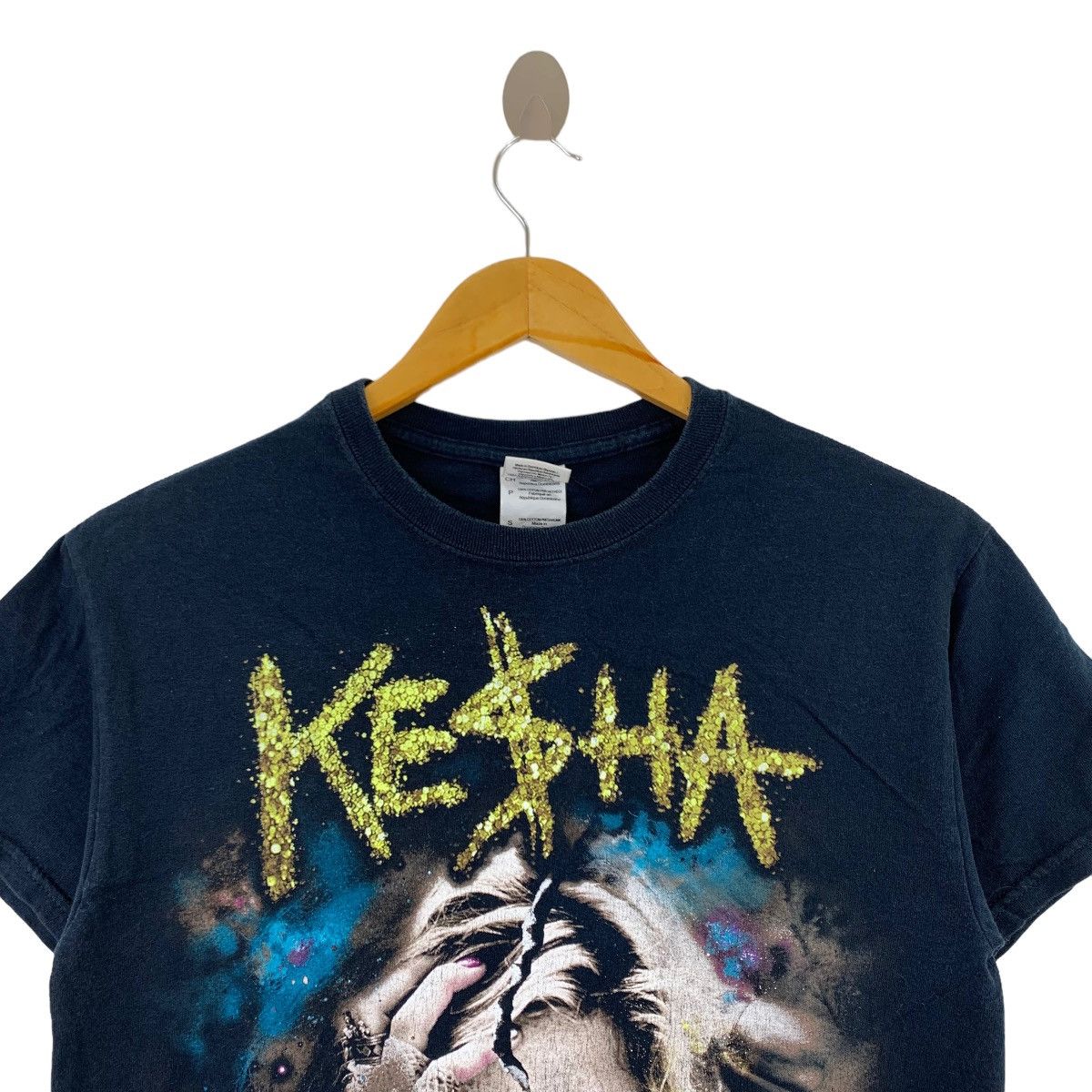 Gildan KESHA Solo Singer Big Singer Face Print Black Size US S / EU 44-46 / 1 - 2 Thumbnail
