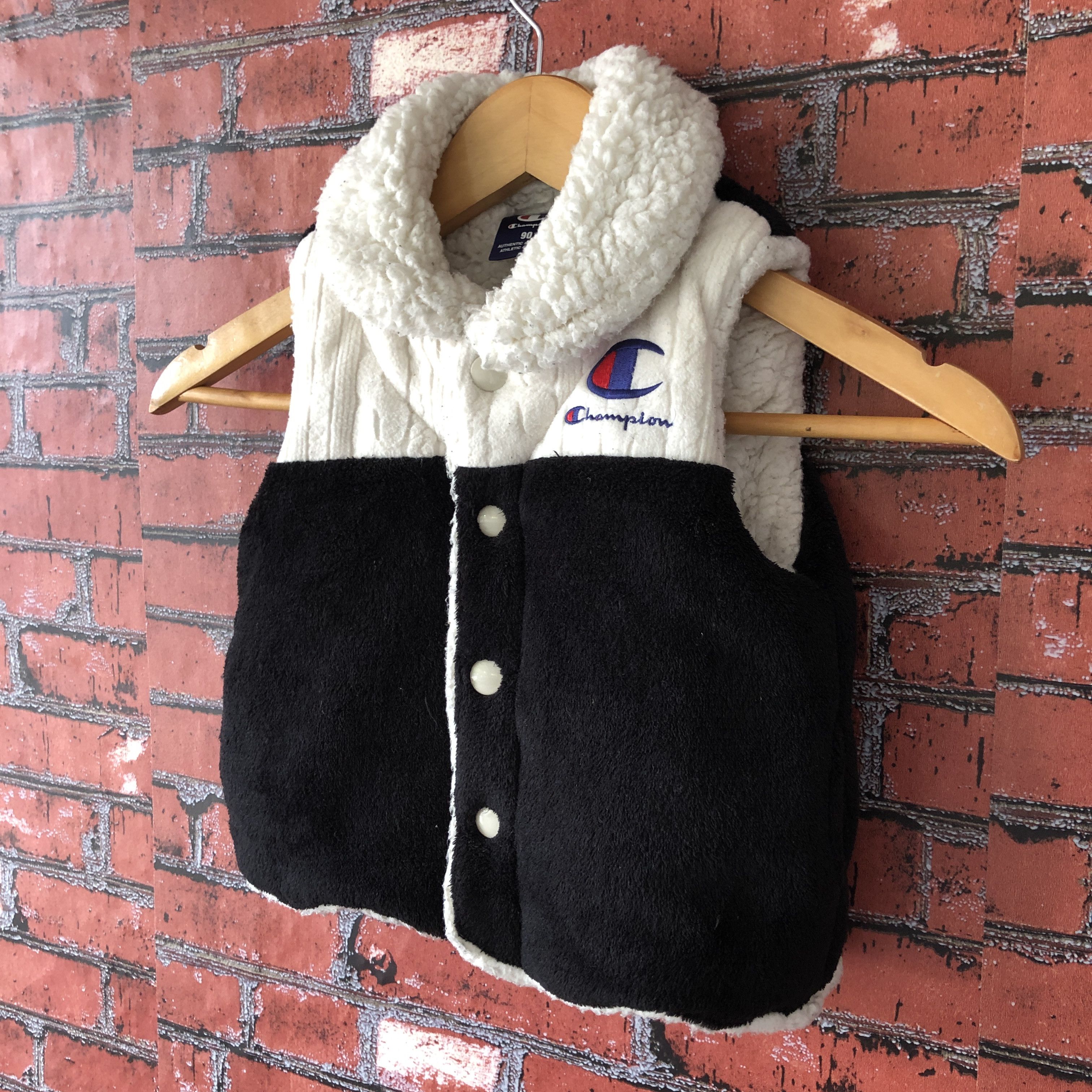 Champion × Vintage Vintage Champion Embroidered Big Logo Fleece Vest Baby 90 Size US XXS / EU 40 - 6 Thumbnail