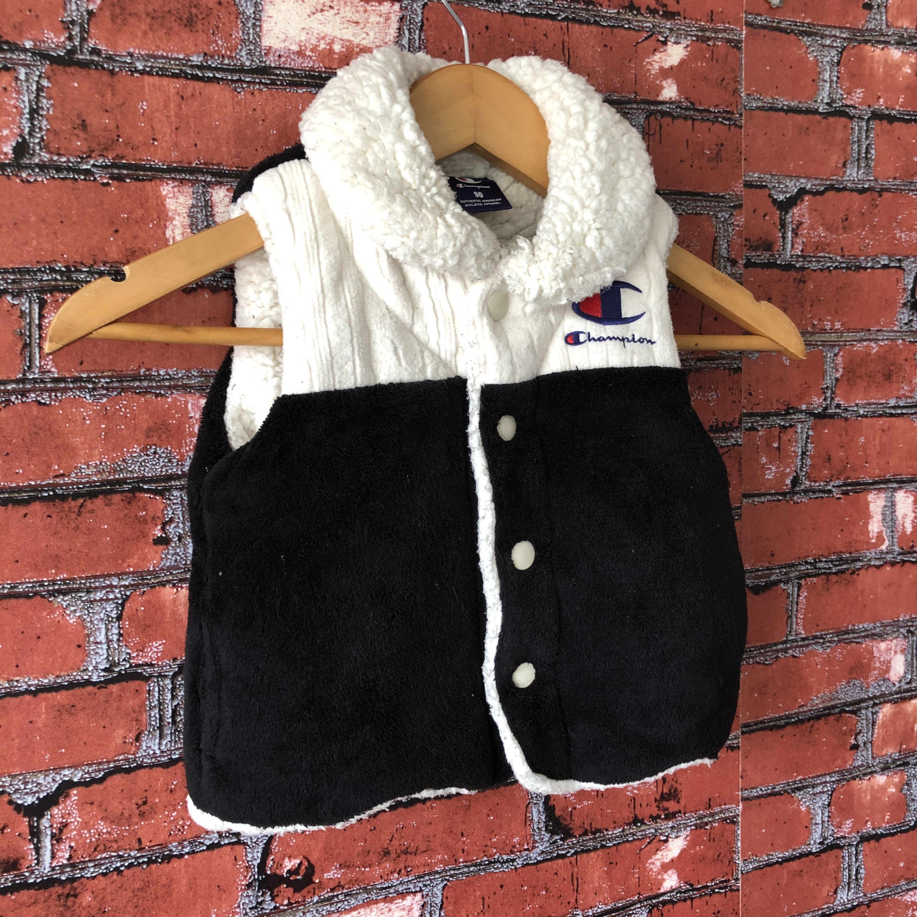 Champion × Vintage Vintage Champion Embroidered Big Logo Fleece Vest Baby 90 Size US XXS / EU 40 - 7 Thumbnail