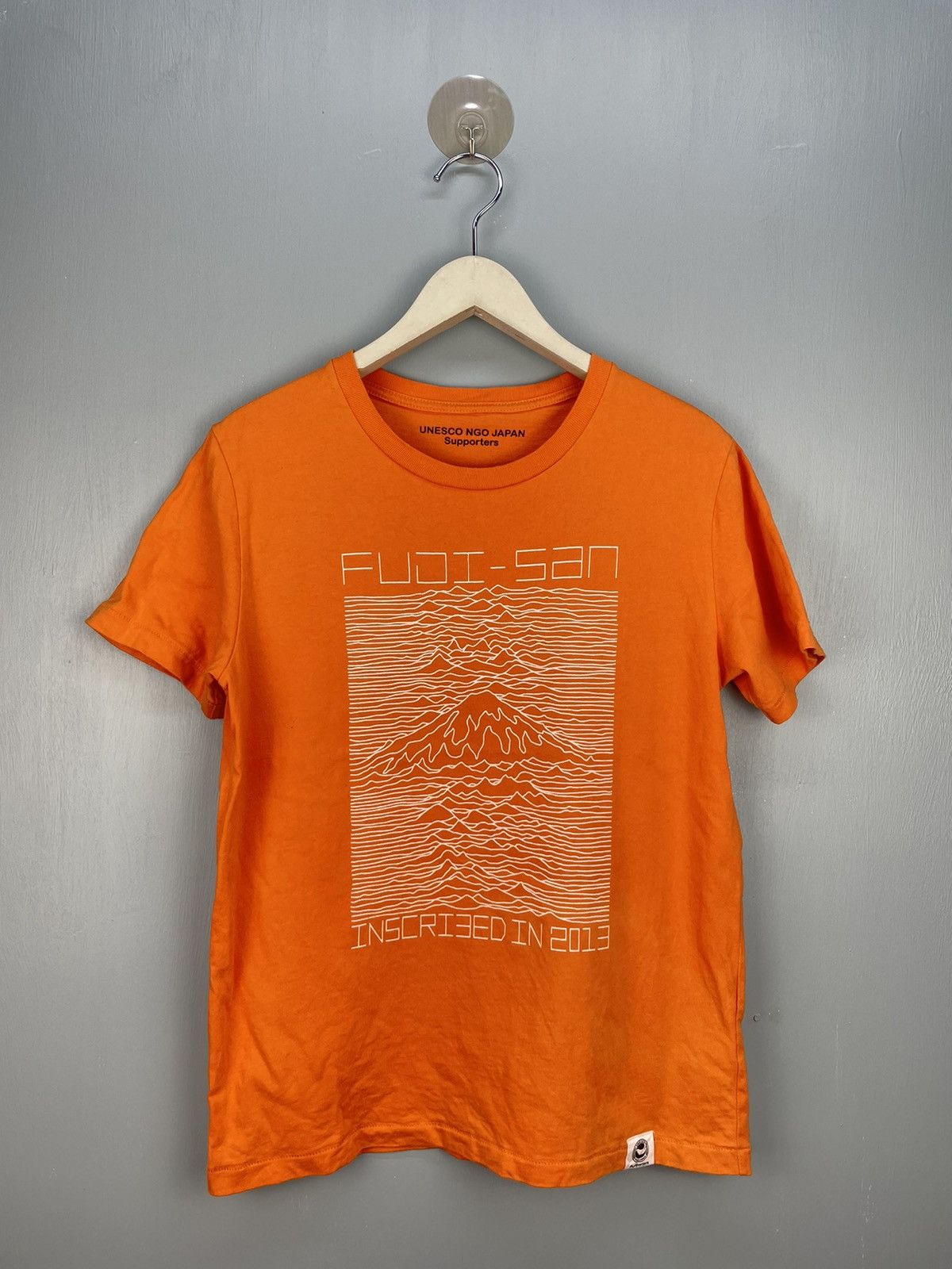 Japanese Brand UNESCO NGO Japan supporters fuji-san Joy Division design tee Size US M / EU 48-50 / 2 - 1 Thumbnail