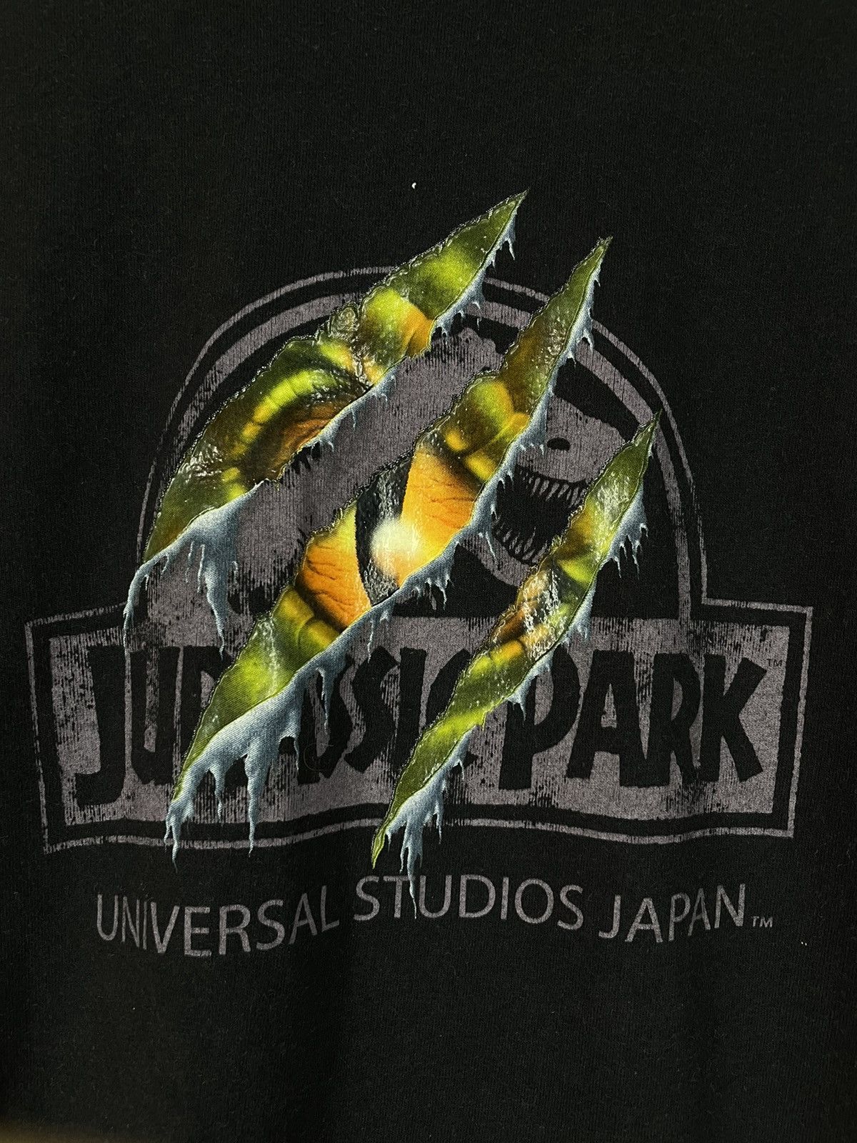 Other Vintage Y2K Jurassic Park universal studios Japan t shirt Size US L / EU 52-54 / 3 - 4 Thumbnail