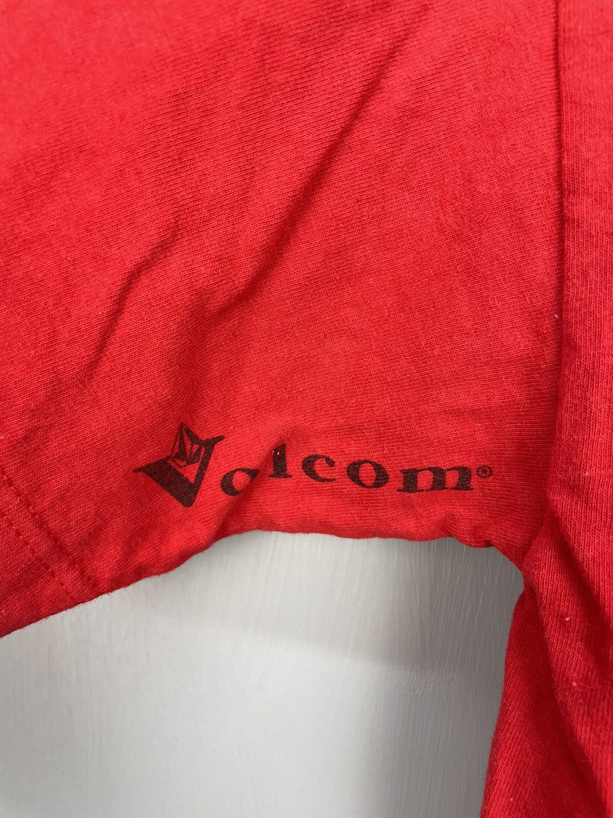 Vintage Vintage Y2K Volcom skateboard streetwear t shirt Size US M / EU 48-50 / 2 - 5 Thumbnail