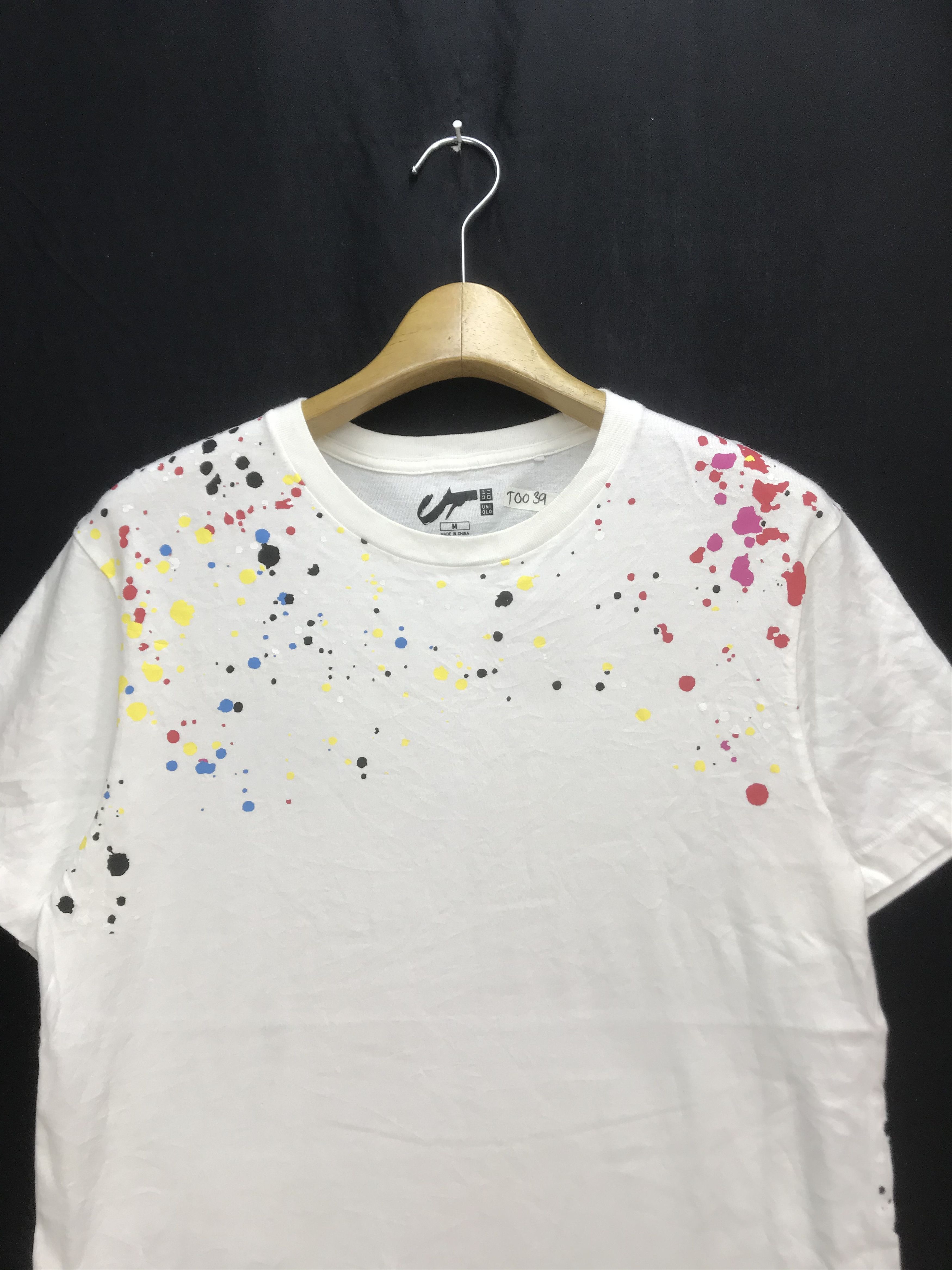 Futura × Uniqlo FUTURA X UNIQLO POLKADOT SPELL OUT POP ART SHIRT Size US M / EU 48-50 / 2 - 3 Thumbnail