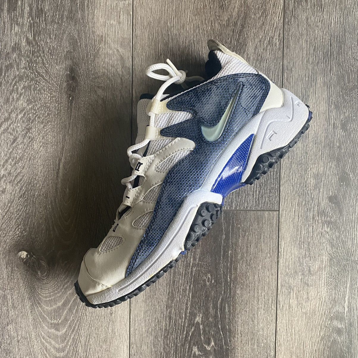 Nike Rare Vintage 1990s Nike Air Max Turf Raider Low Swoosh Shoes Size US 8 / EU 41 - 10 Thumbnail