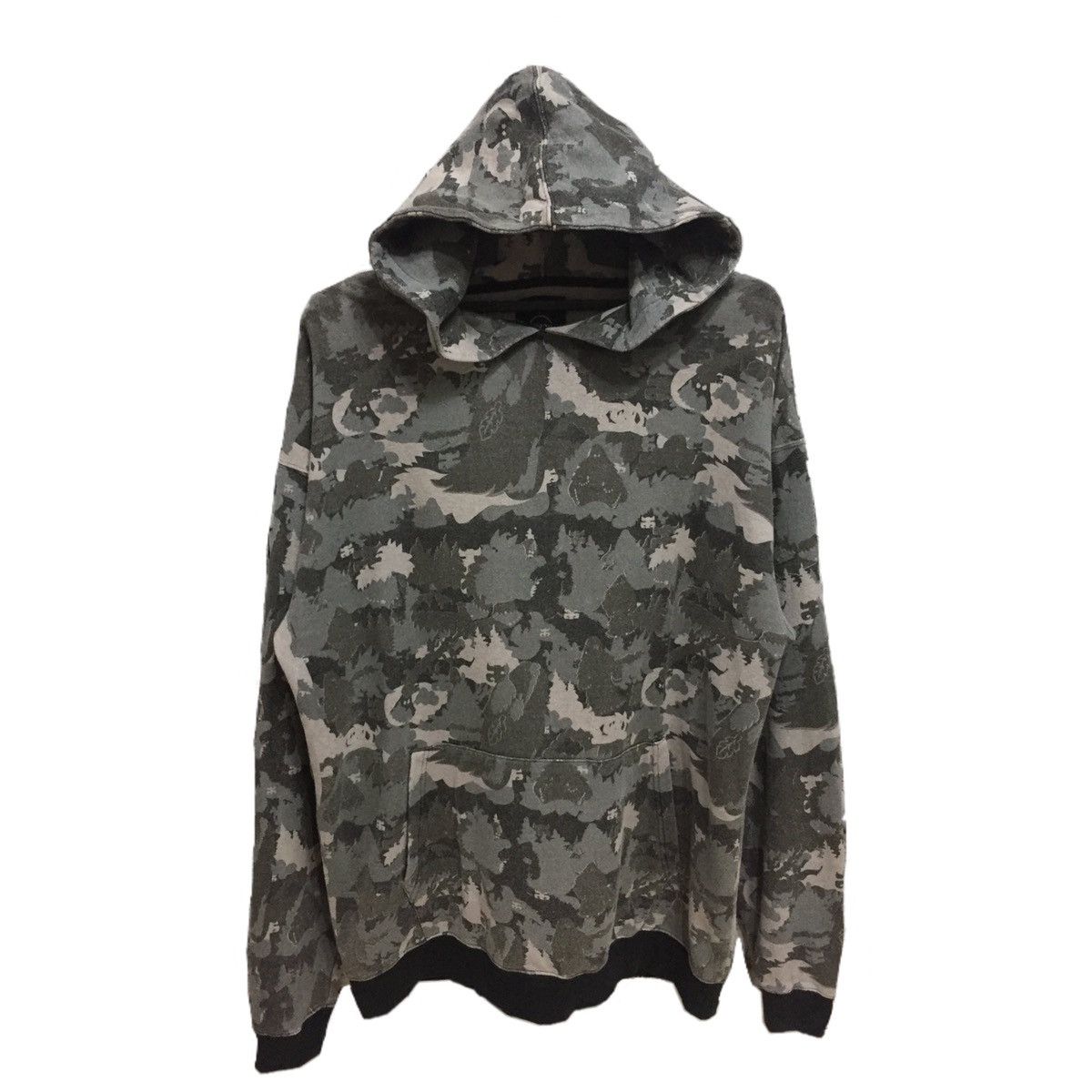 Vintage Army Camo hoodie full print size L Size US L / EU 52-54 / 3 - 1 Thumbnail