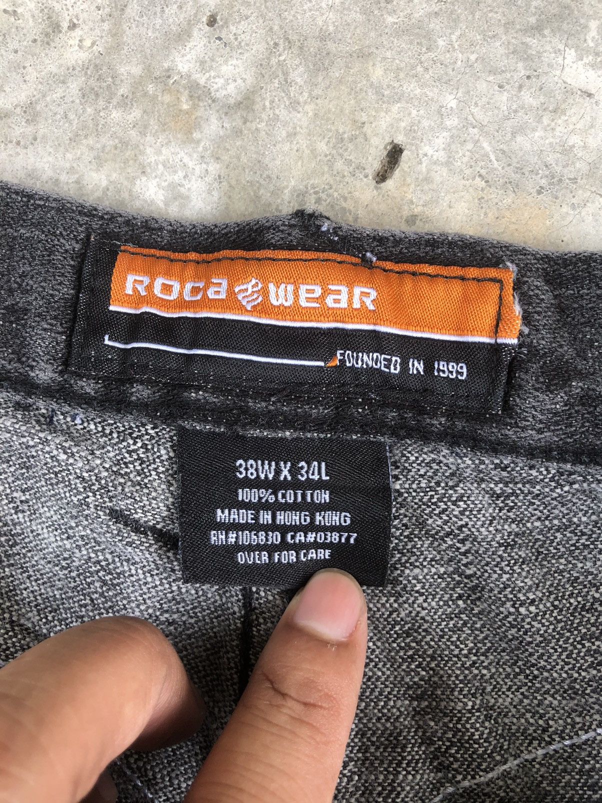Rocawear Japanese Rocawear Multipocket Baggy Jeans hip hop Size US 37 - 13 Thumbnail