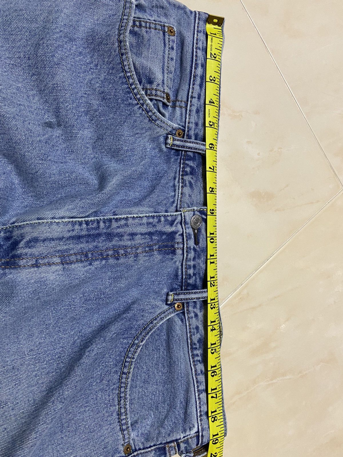 Levi's Vintage 550 Levis Jeans Denim W38 tapered leg light blue Size US 38 / EU 54 - 15 Thumbnail