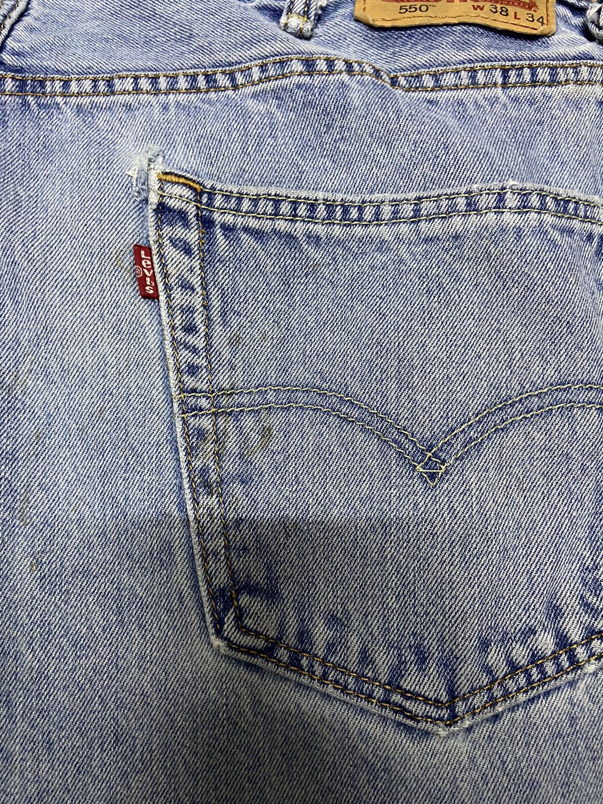 Levi's Vintage 550 Levis Jeans Denim W38 tapered leg light blue Size US 38 / EU 54 - 8 Thumbnail