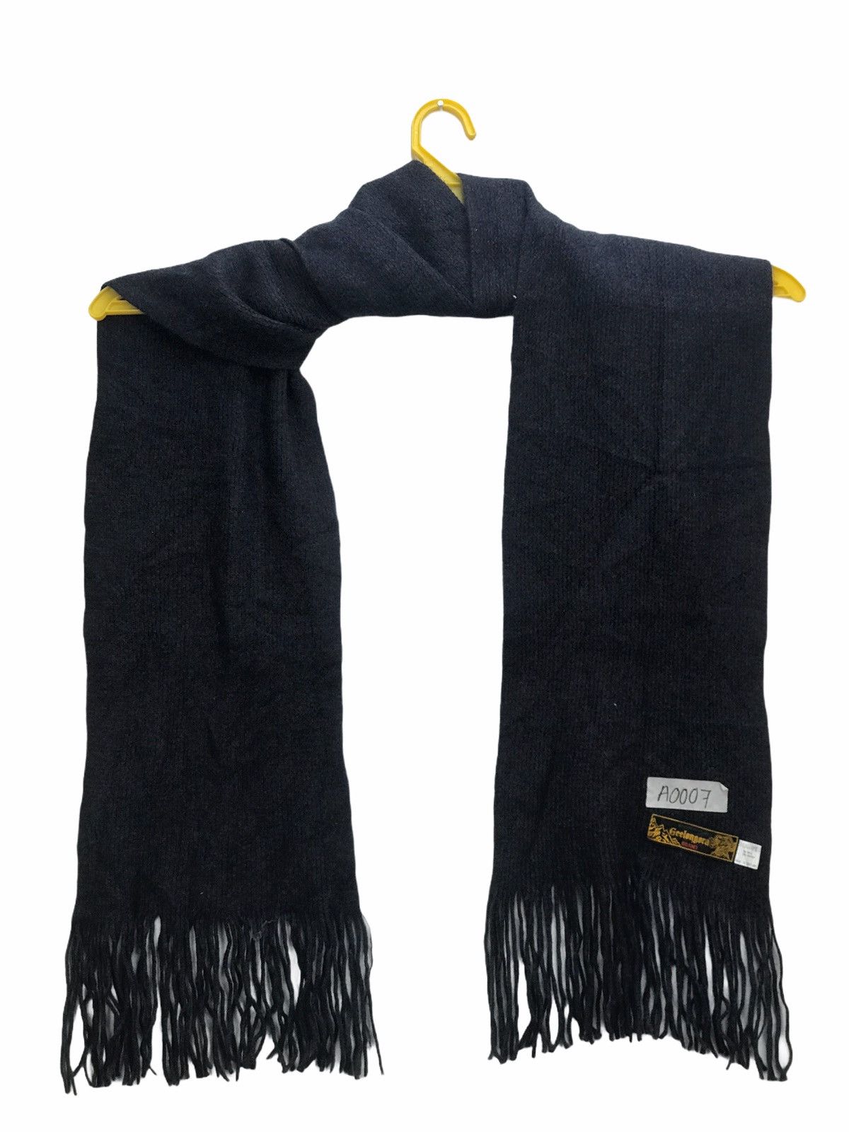 Geelongora by Beams Made in Scotland Muffler