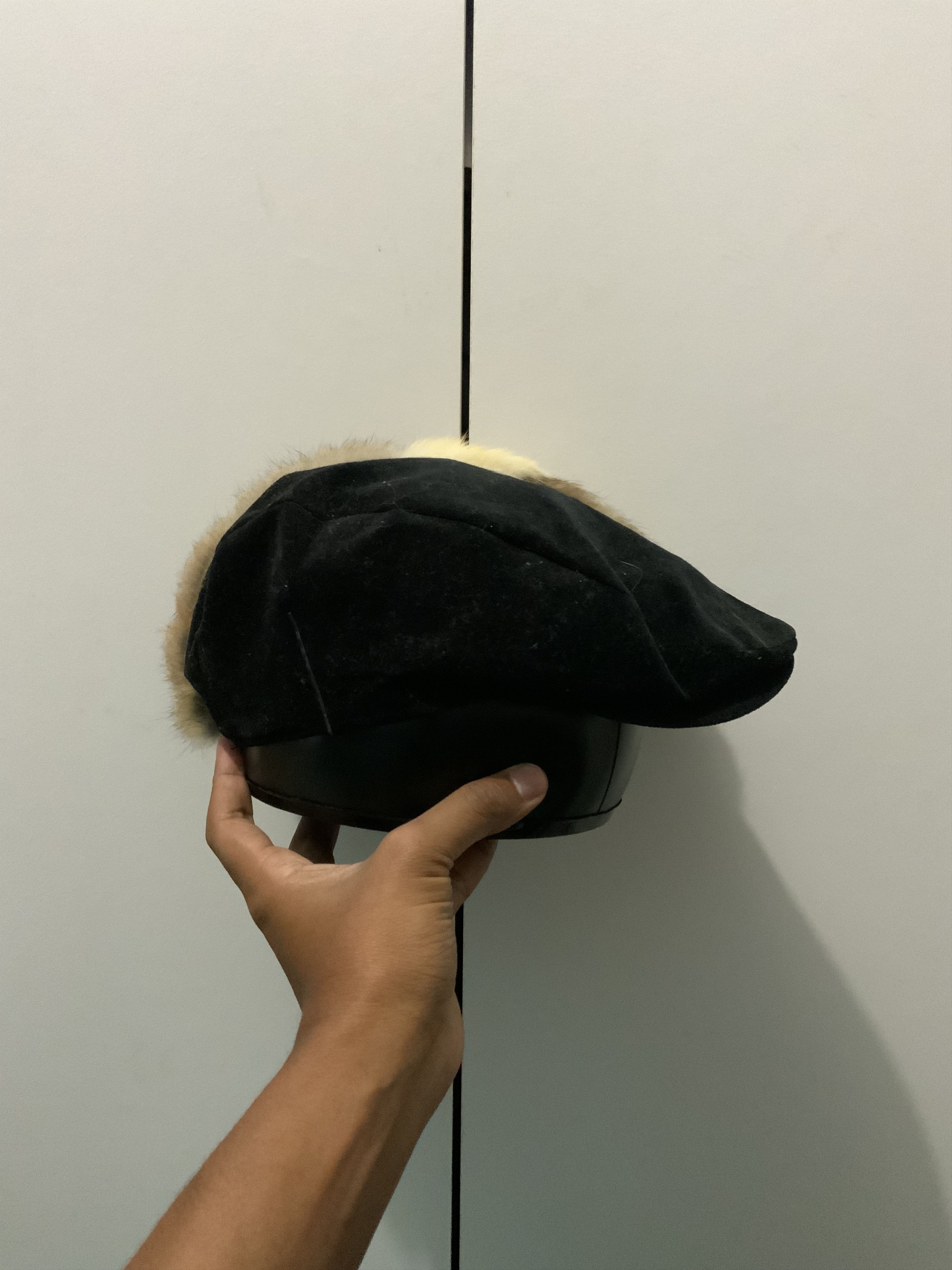 If Six Was Nine Mohair Faux Fur Beretta Hat Size ONE SIZE - 5 Thumbnail