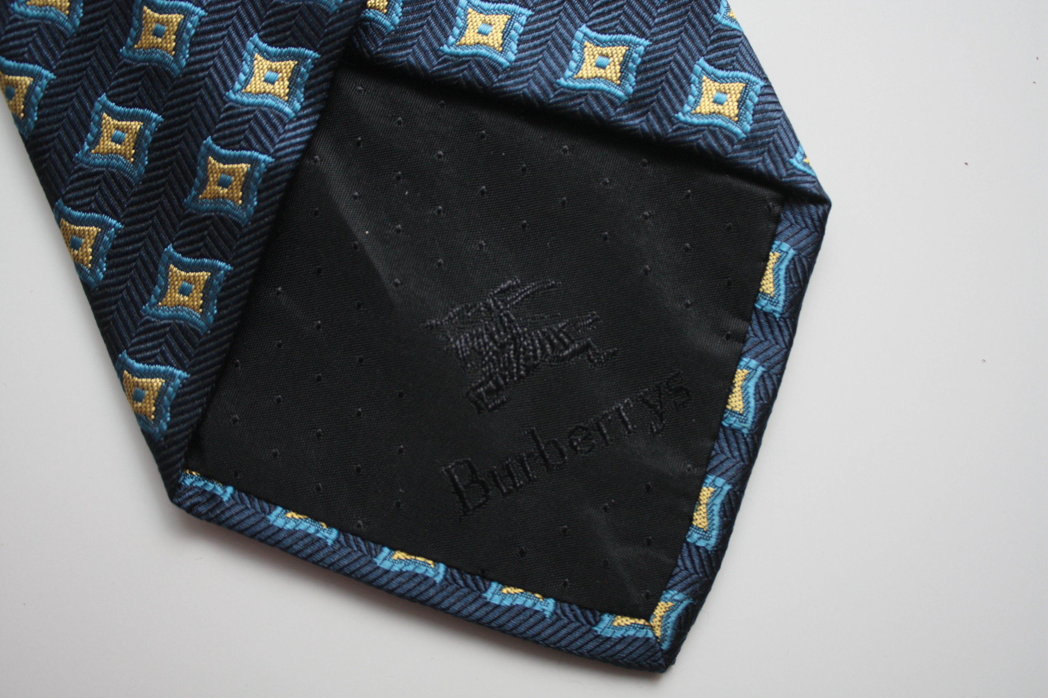 Burberry Burberry's Vintage Silk Tie Made In Italy Size ONE SIZE - 2 Thumbnail