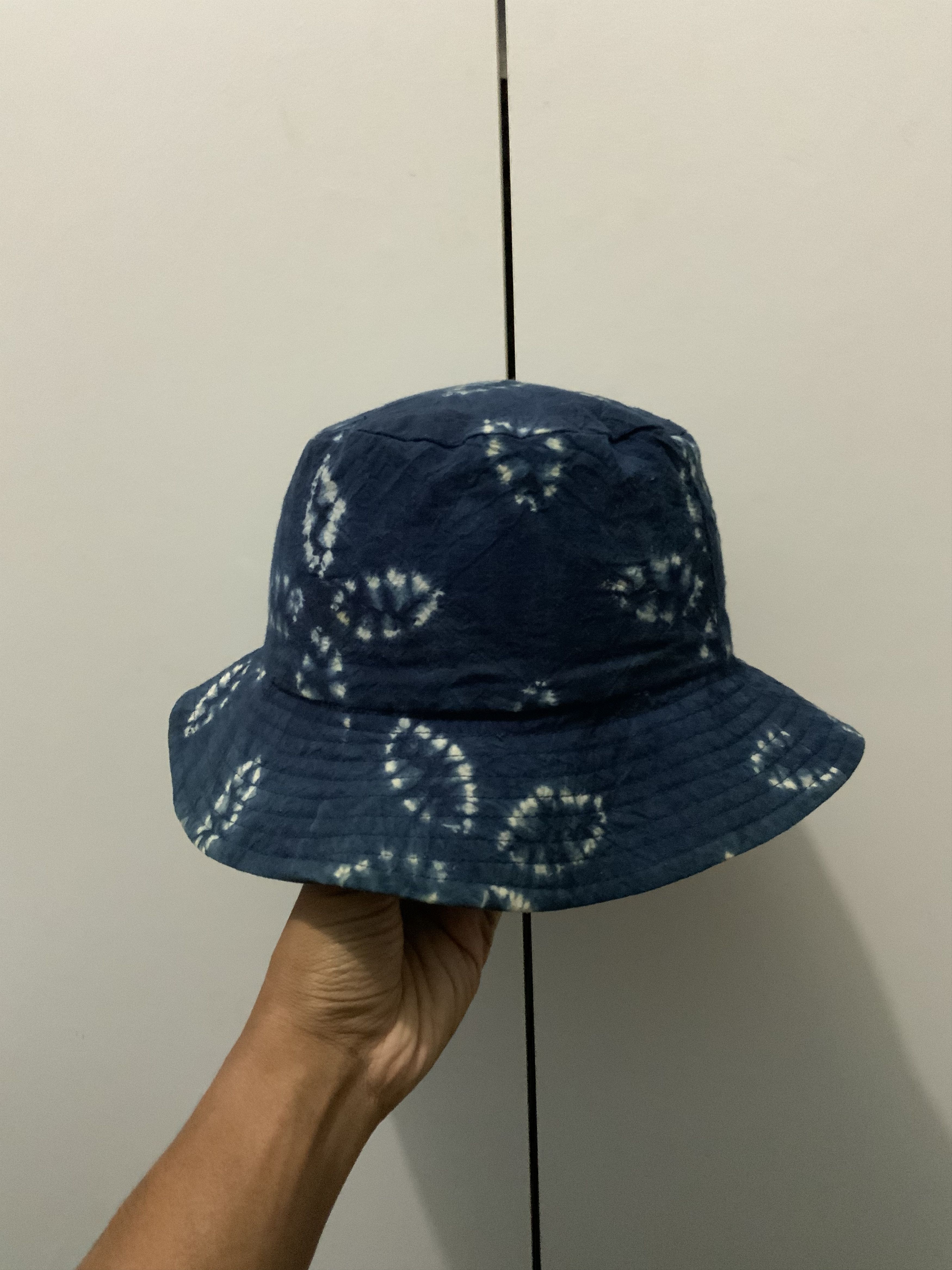 Japanese Brand Handmade Indigo Tie Dye Bucket Hat Size ONE SIZE - 1 Thumbnail