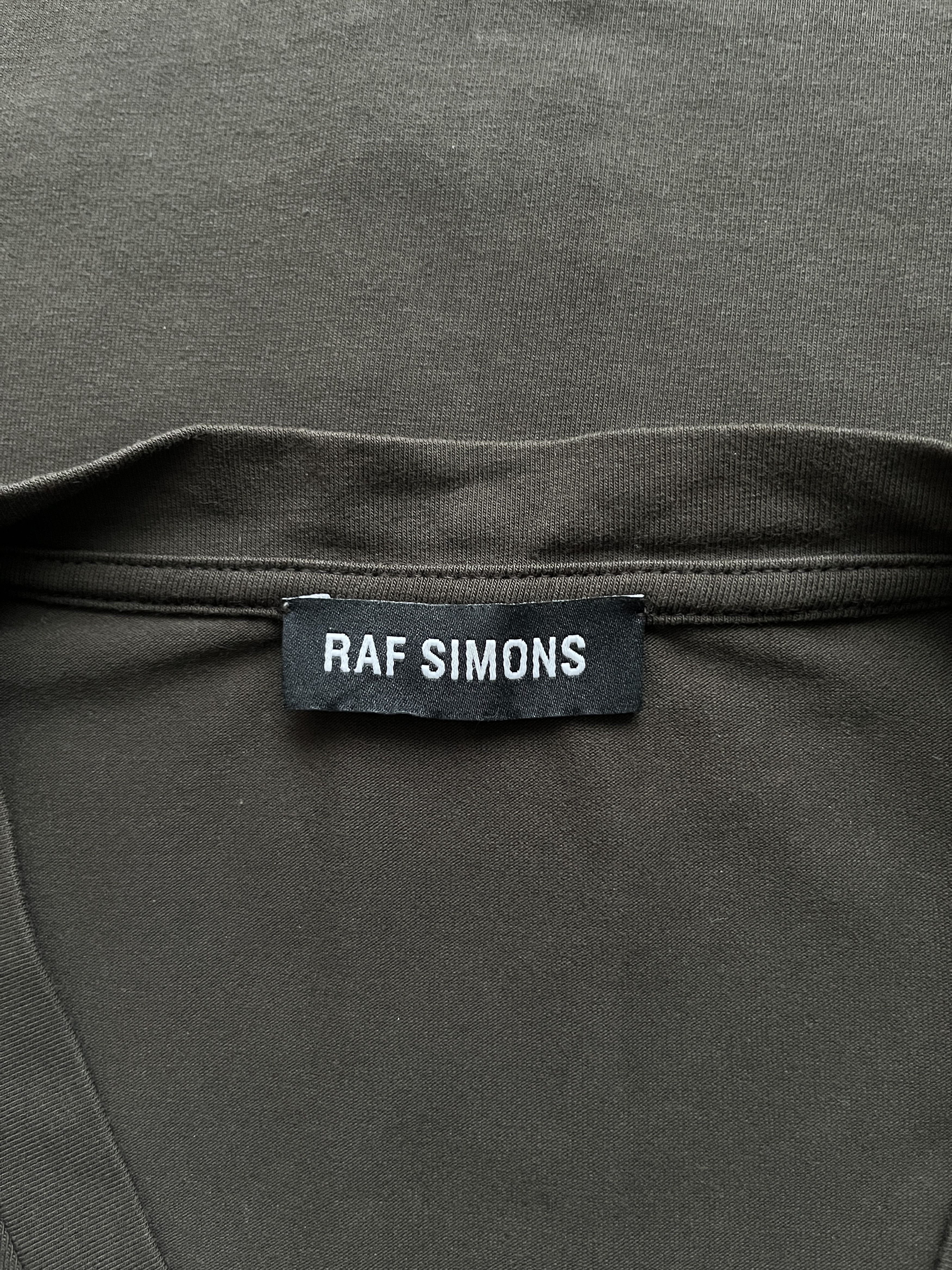 Raf Simons ⚡️QUICK SALE⚡️Raf Simons Brown V-Neck T-Shirt with Band Size US M / EU 48-50 / 2 - 3 Thumbnail