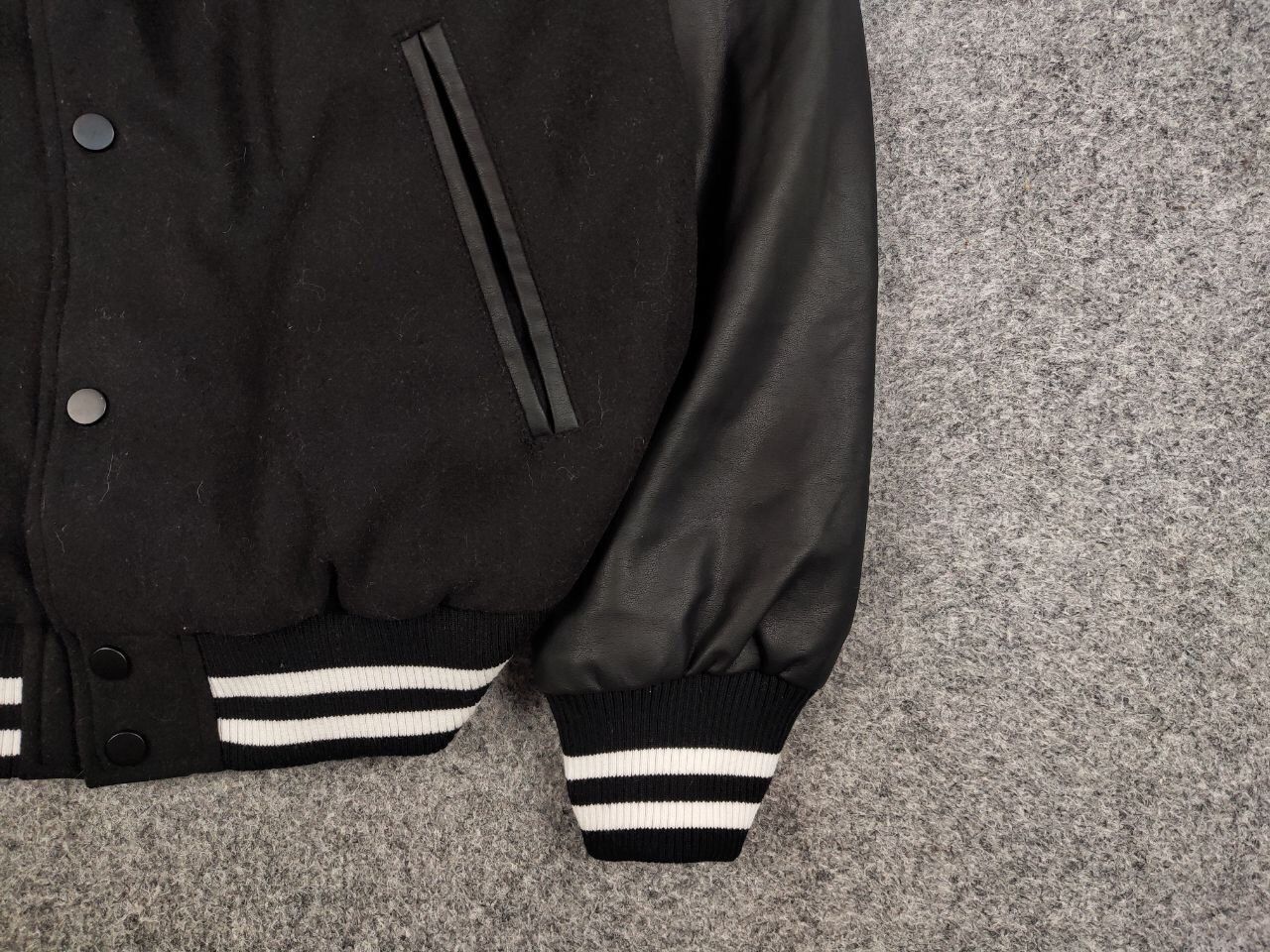 Vintage Vintage 90's Varsity Jacket Bomber USA Letterman Black Wool Size US M / EU 48-50 / 2 - 10 Thumbnail