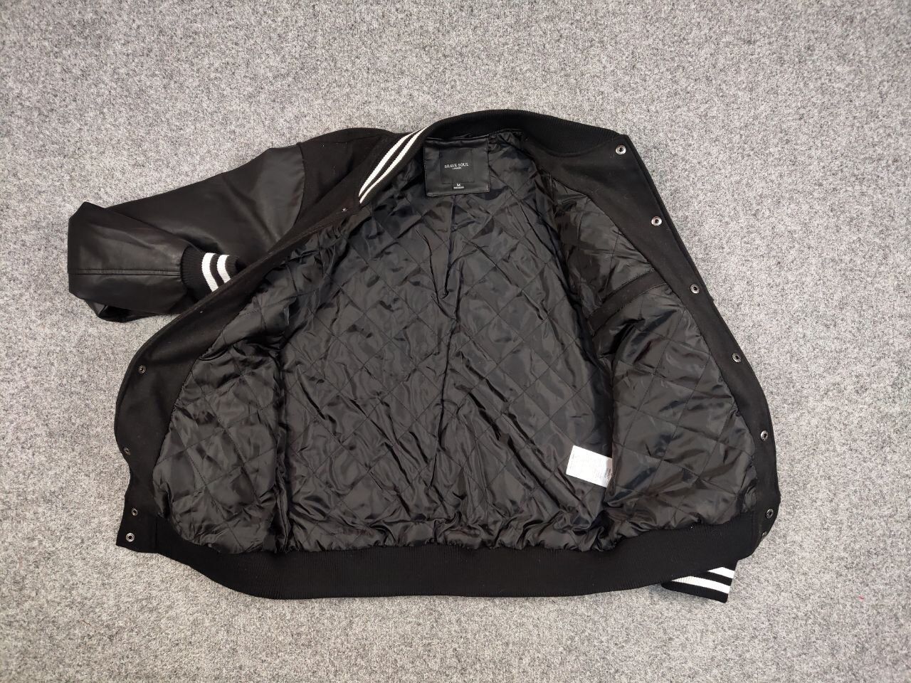Vintage Vintage 90's Varsity Jacket Bomber USA Letterman Black Wool Size US M / EU 48-50 / 2 - 17 Thumbnail