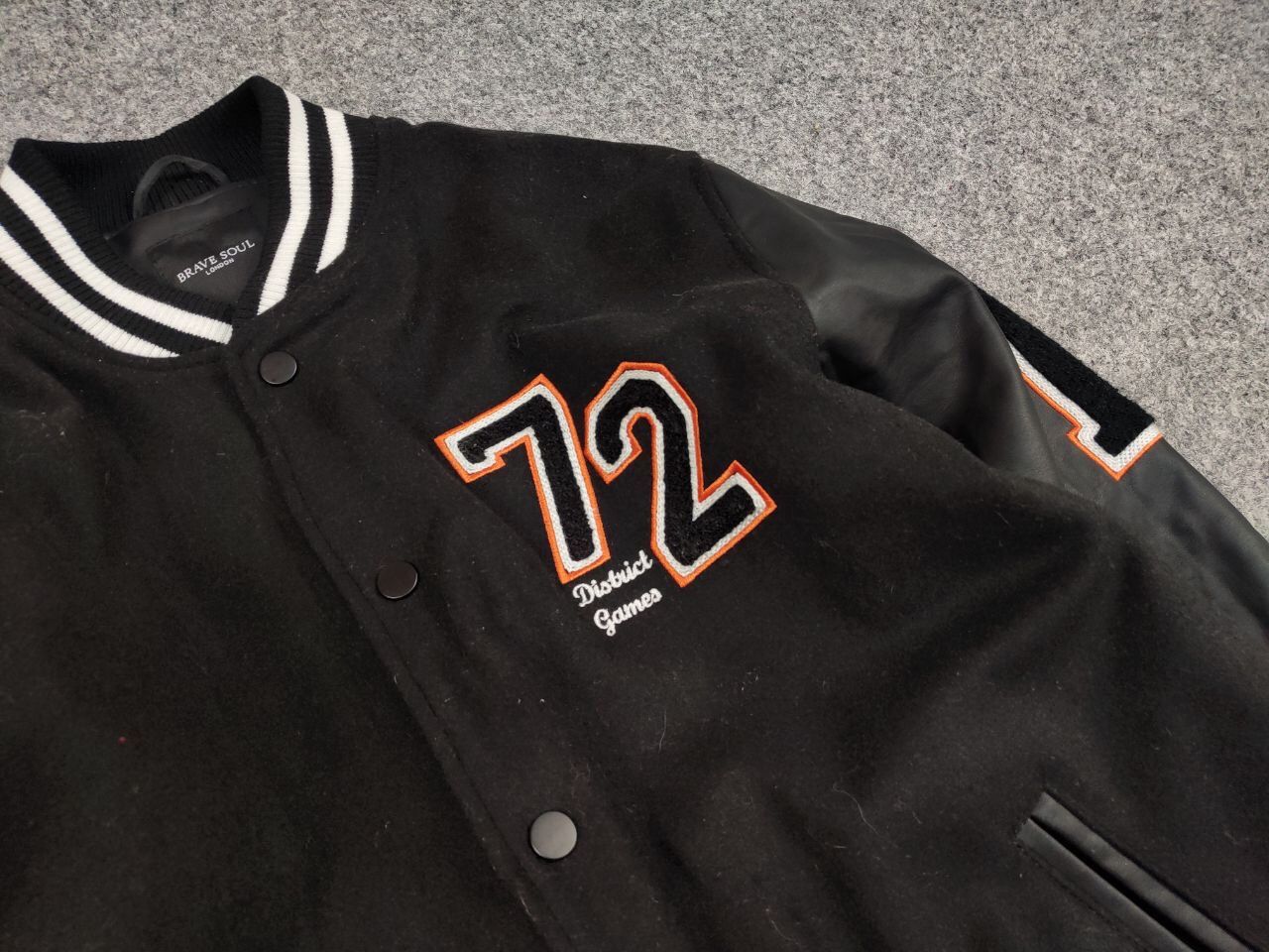 Vintage Vintage 90's Varsity Jacket Bomber USA Letterman Black Wool Size US M / EU 48-50 / 2 - 12 Thumbnail