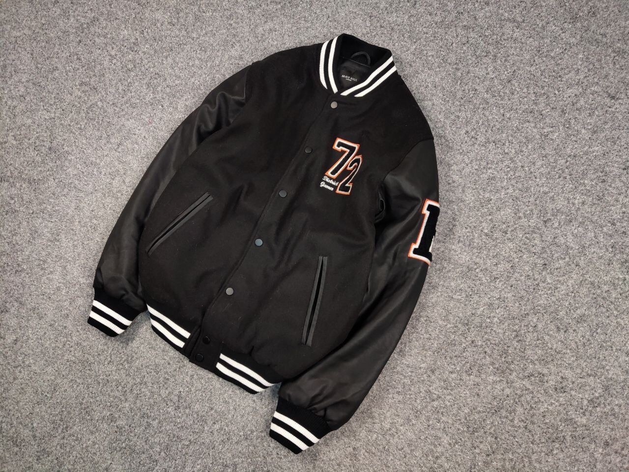 Vintage Vintage 90's Varsity Jacket Bomber USA Letterman Black Wool Size US M / EU 48-50 / 2 - 3 Thumbnail