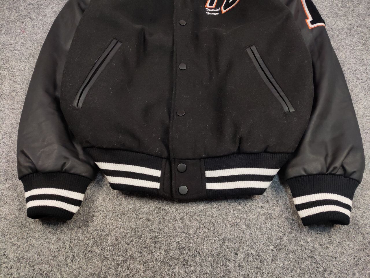 Vintage Vintage 90's Varsity Jacket Bomber USA Letterman Black Wool Size US M / EU 48-50 / 2 - 9 Thumbnail