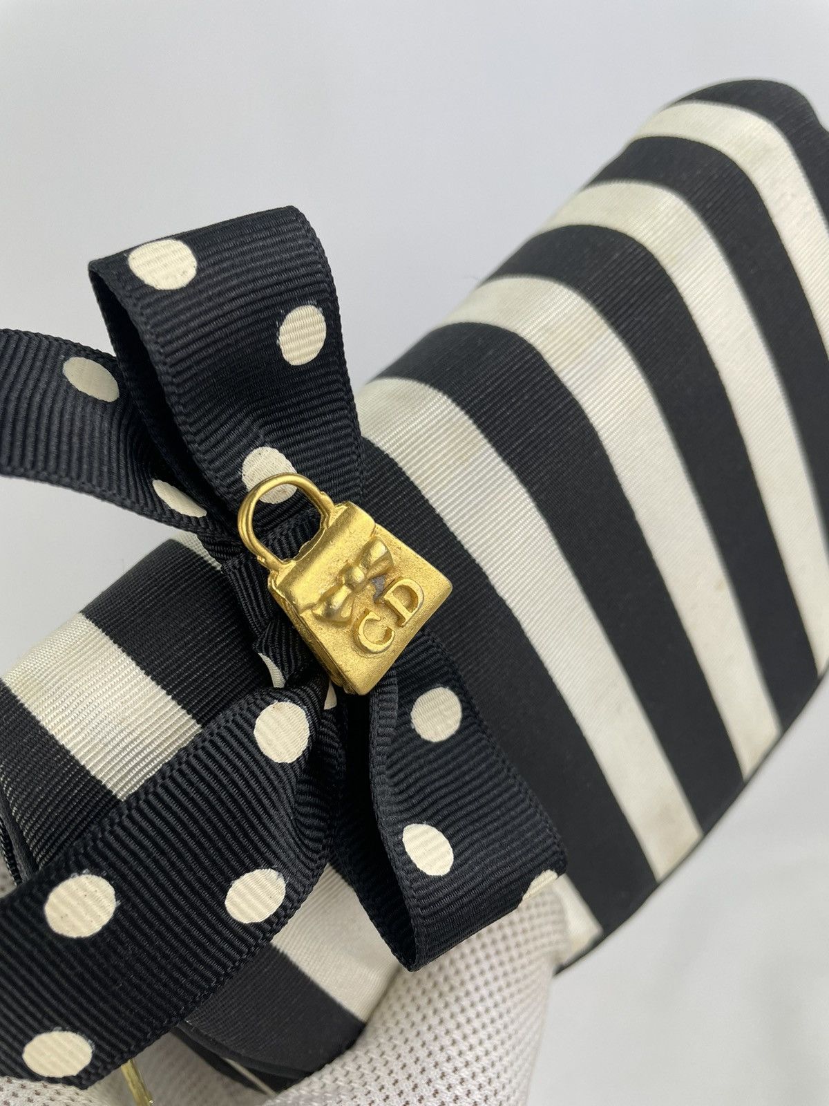 Dior ❌Last Drop❌ Christian Dior cosmetic bag usa Size ONE SIZE - 3 Thumbnail