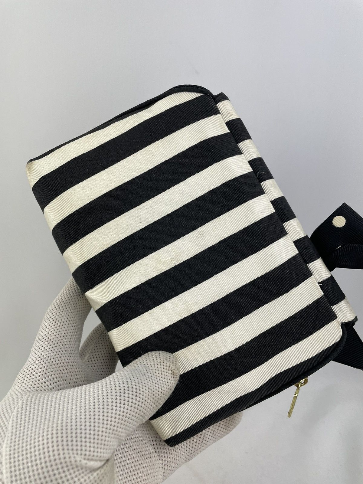 Dior ❌Last Drop❌ Christian Dior cosmetic bag usa Size ONE SIZE - 6 Thumbnail