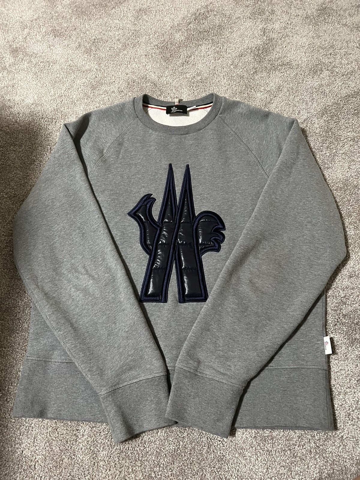 image of Moncler Girocollo Sweatshirt - Size XL in Grey, Men's