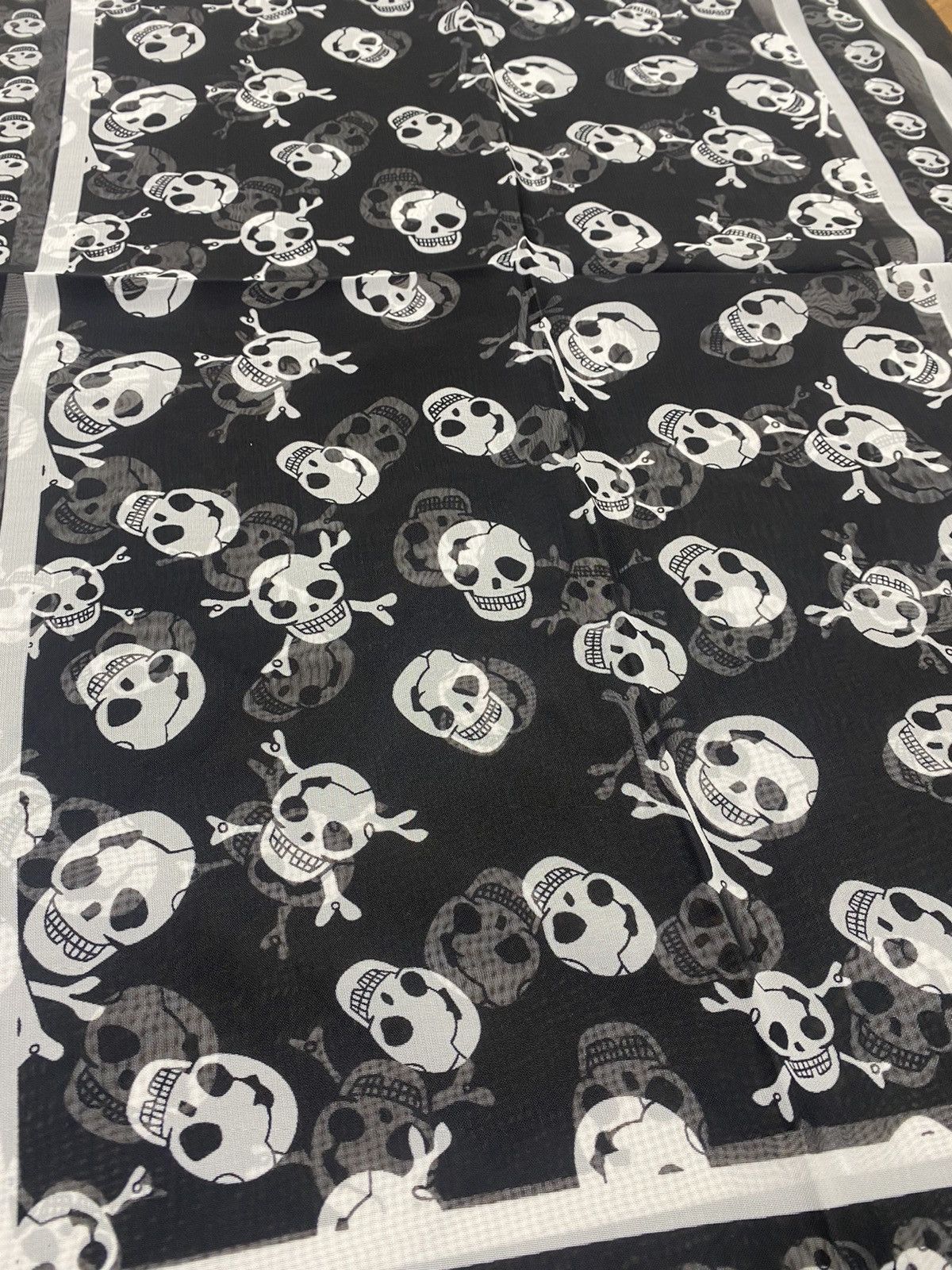 Japanese Brand Skull Scarf Inspired By Alexander Mcqueen Size ONE SIZE - 3 Thumbnail