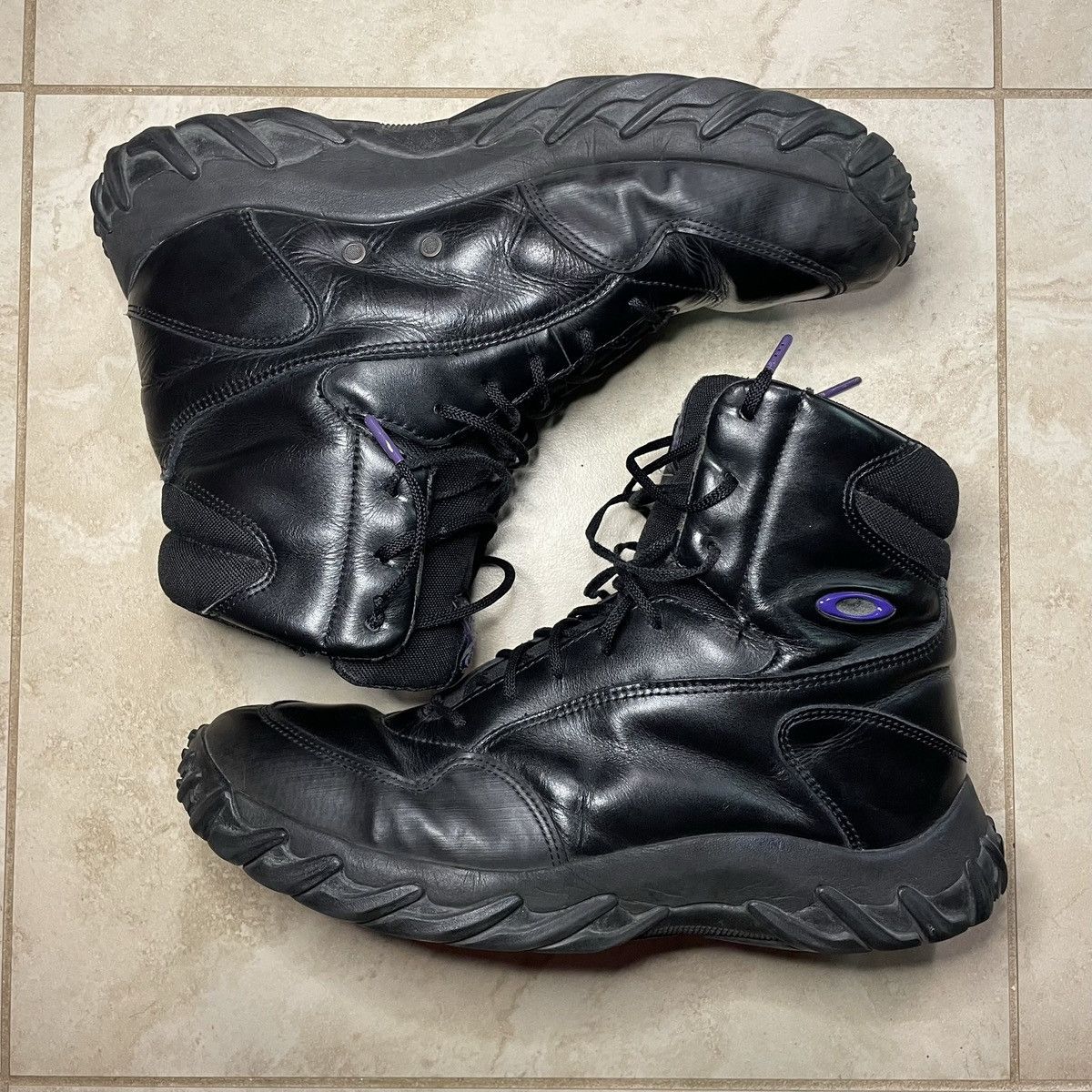 Oakley × Vintage vintage y2k Oakley Infinite Hero Leather Combat 