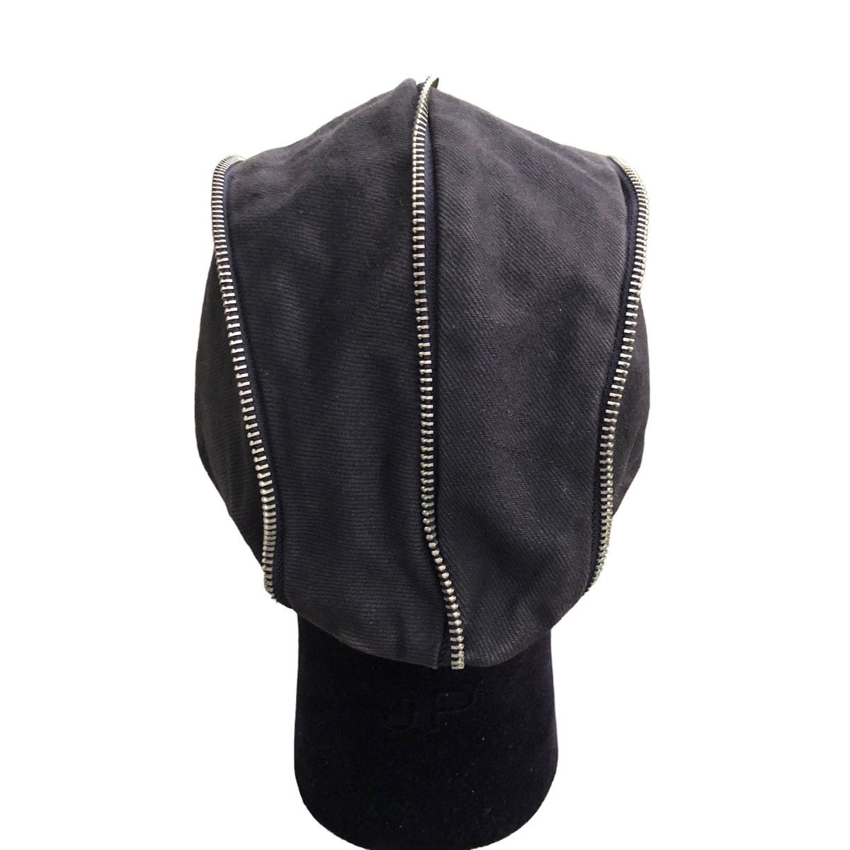 Japanese Brand Japanese Brand Rare Design Zipper Chain Hat Size ONE SIZE - 5 Thumbnail