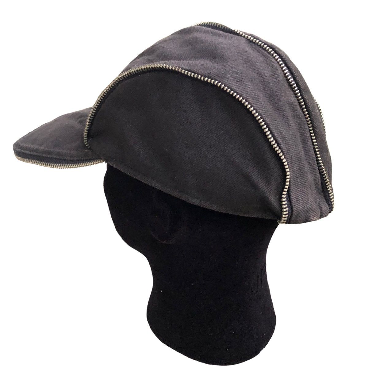 Japanese Brand Japanese Brand Rare Design Zipper Chain Hat Size ONE SIZE - 6 Thumbnail